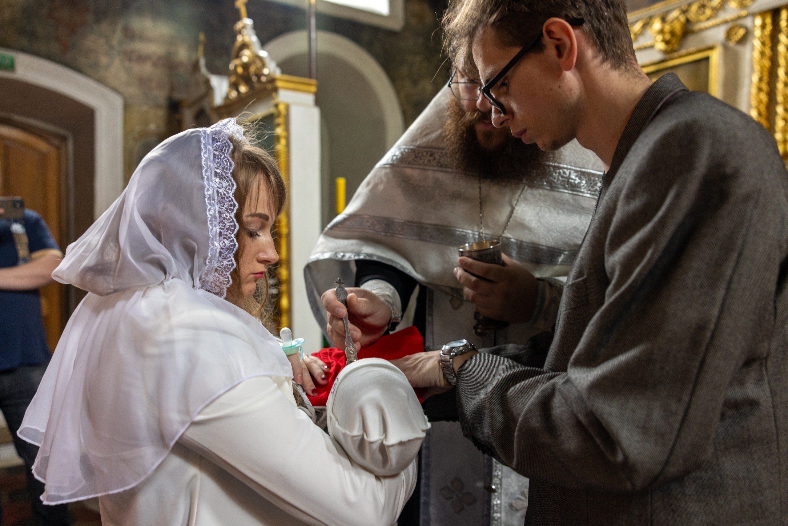 Образец репортажа крещения оригиналы, без искажений, без вспышки, светосильная оптика!. Фотограф в Туле Крупский АнДРей. Фотостудия «КАДР71» в Туле