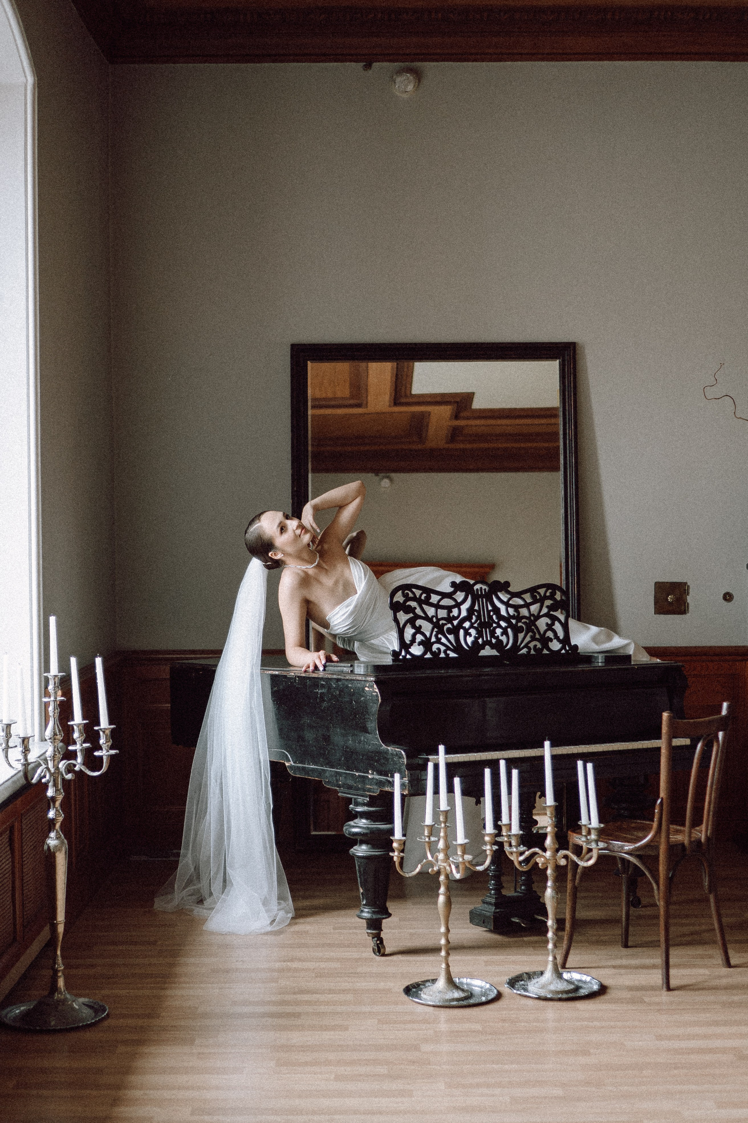 СВАДЕБНАЯ ПРОГУЛКА В САНТК-ПЕТЕРБУРГЕ (ИСАКИЕВСКИЙ СОБОР, ЗИМНЯЯ КАНАВКА, ЭРМИТАЖ И БОЛЬШАЯ МОРСКАЯ УЛИЦА). Профессиональный фотограф, Санкт-Петербург — Виктория Богомолова