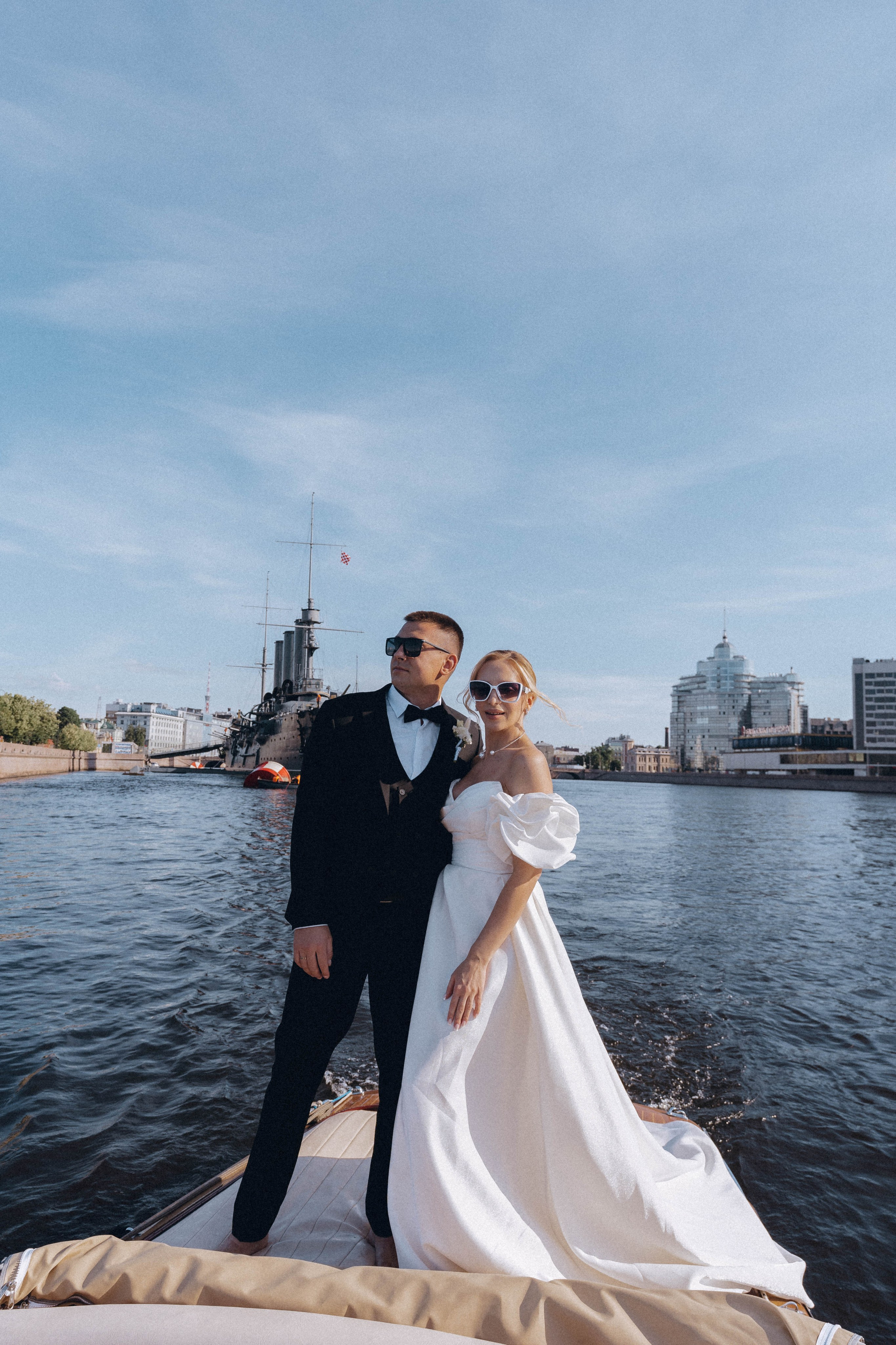 СВАДЕНБНАЯ СЬЕМКА НА КАТЕРЕ ПО КАНАЛАМ САНКТ-ПЕТЕРБУРГА И В АКВАТОРИИ НЕВЫ. Профессиональный фотограф, Санкт-Петербург — Виктория Богомолова