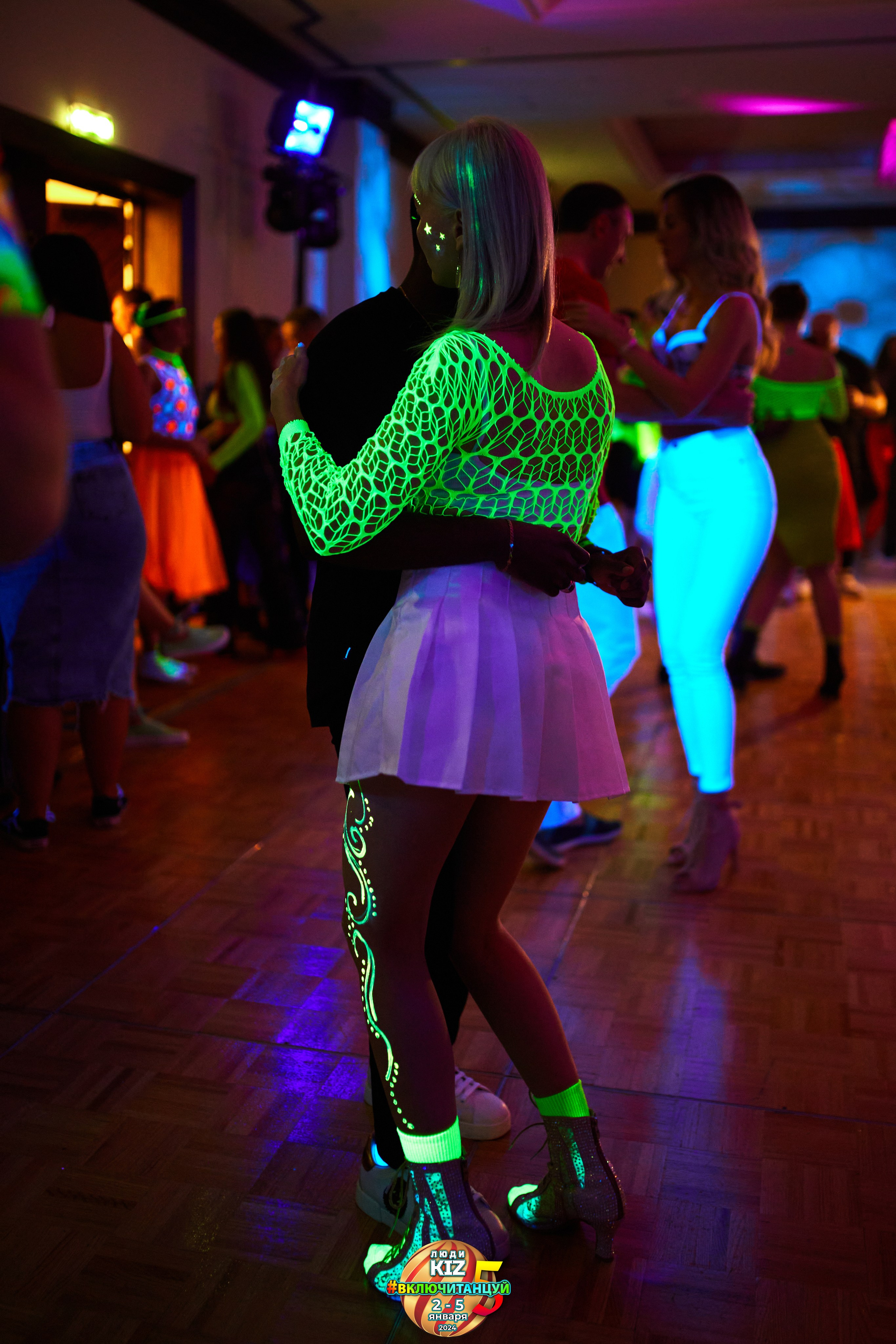 Neon Party Люди Киз. Свадебный фотограф
