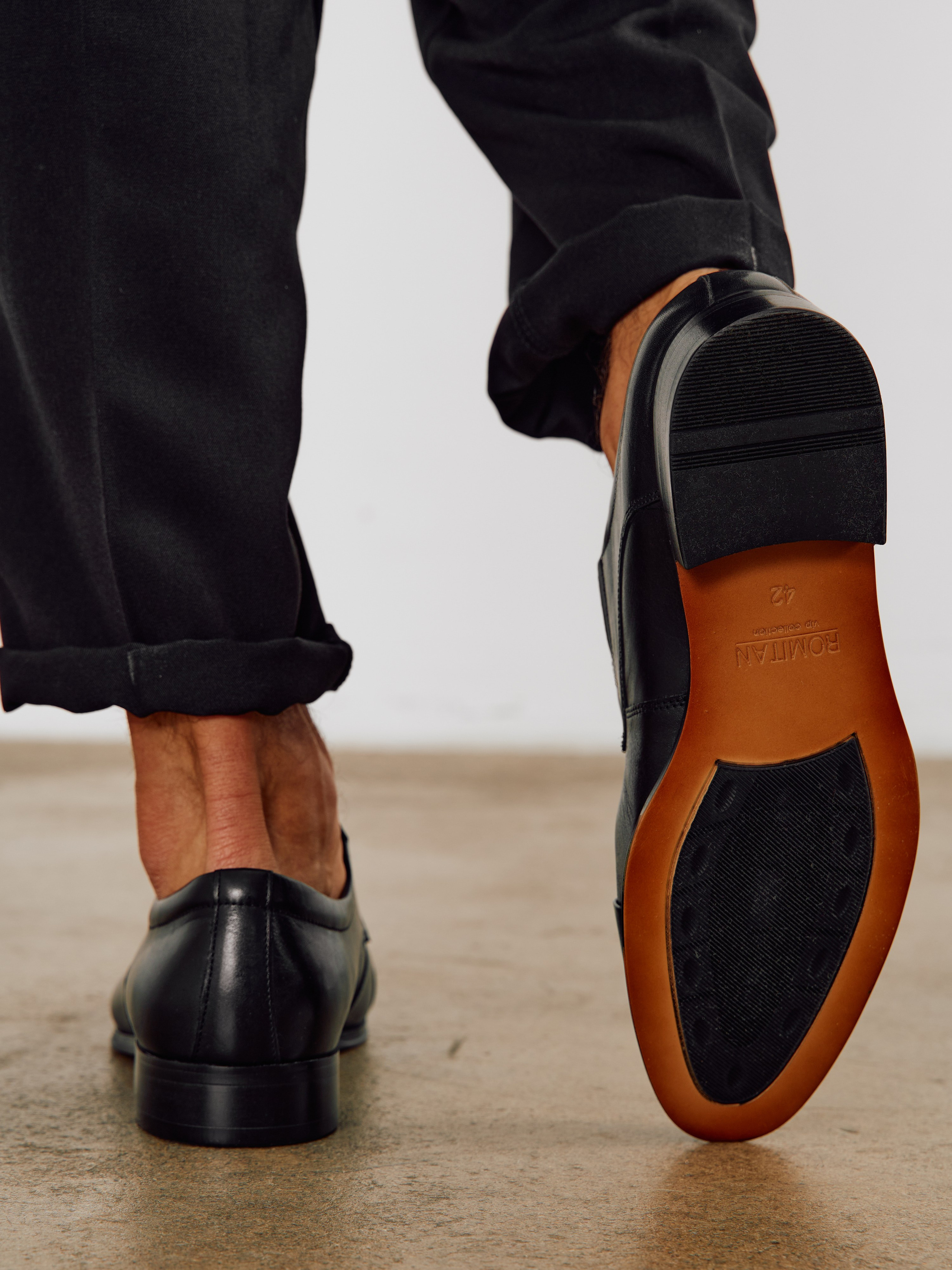 Обувь. Фотограф для маркетплейсов в Москве