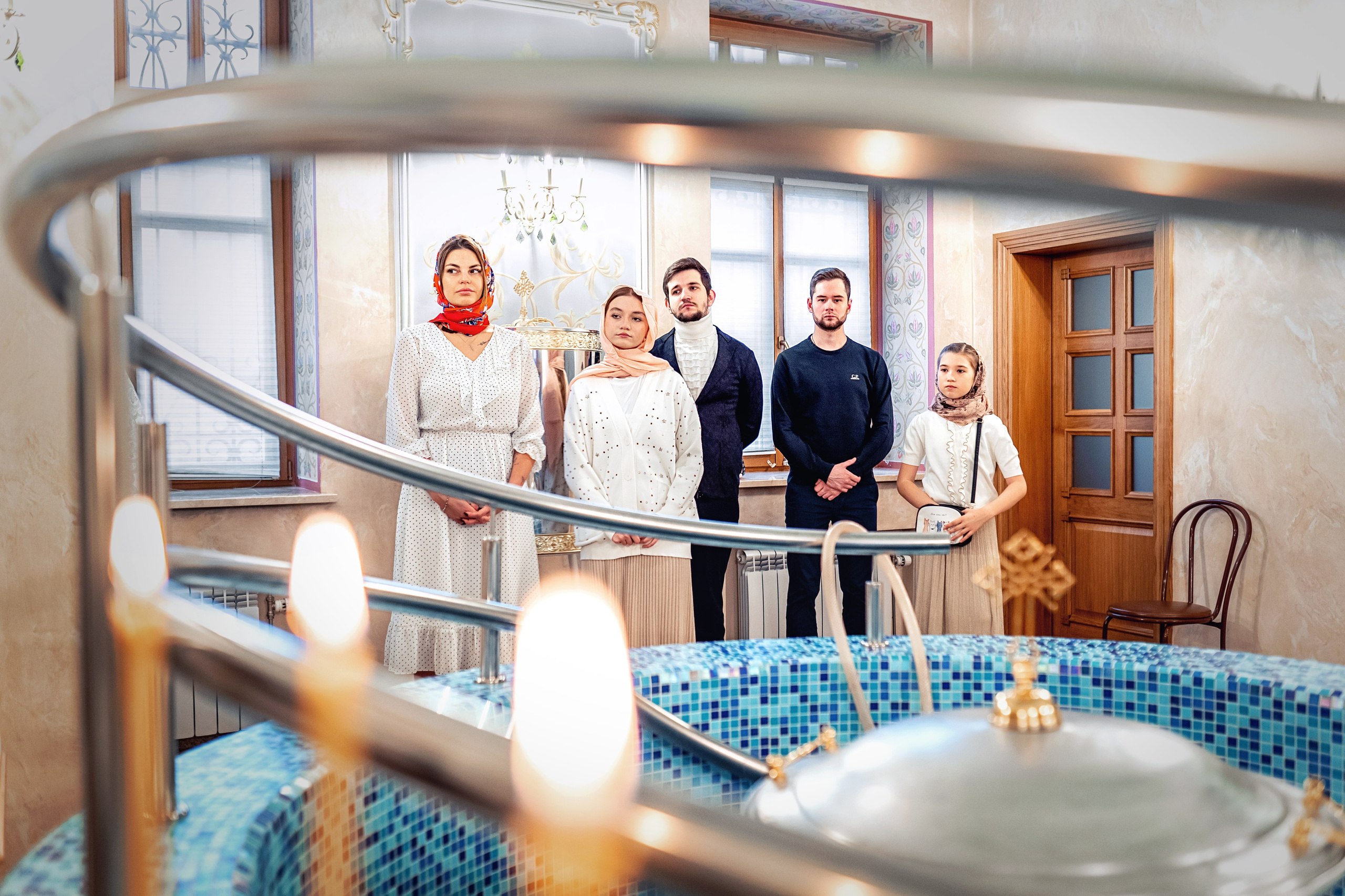 Крещение ребенка в храме Петра и Февронии в Покровском монастыре. Фотограф \ Видеограф на Крещение, Венчание Москва| Семейные съемки