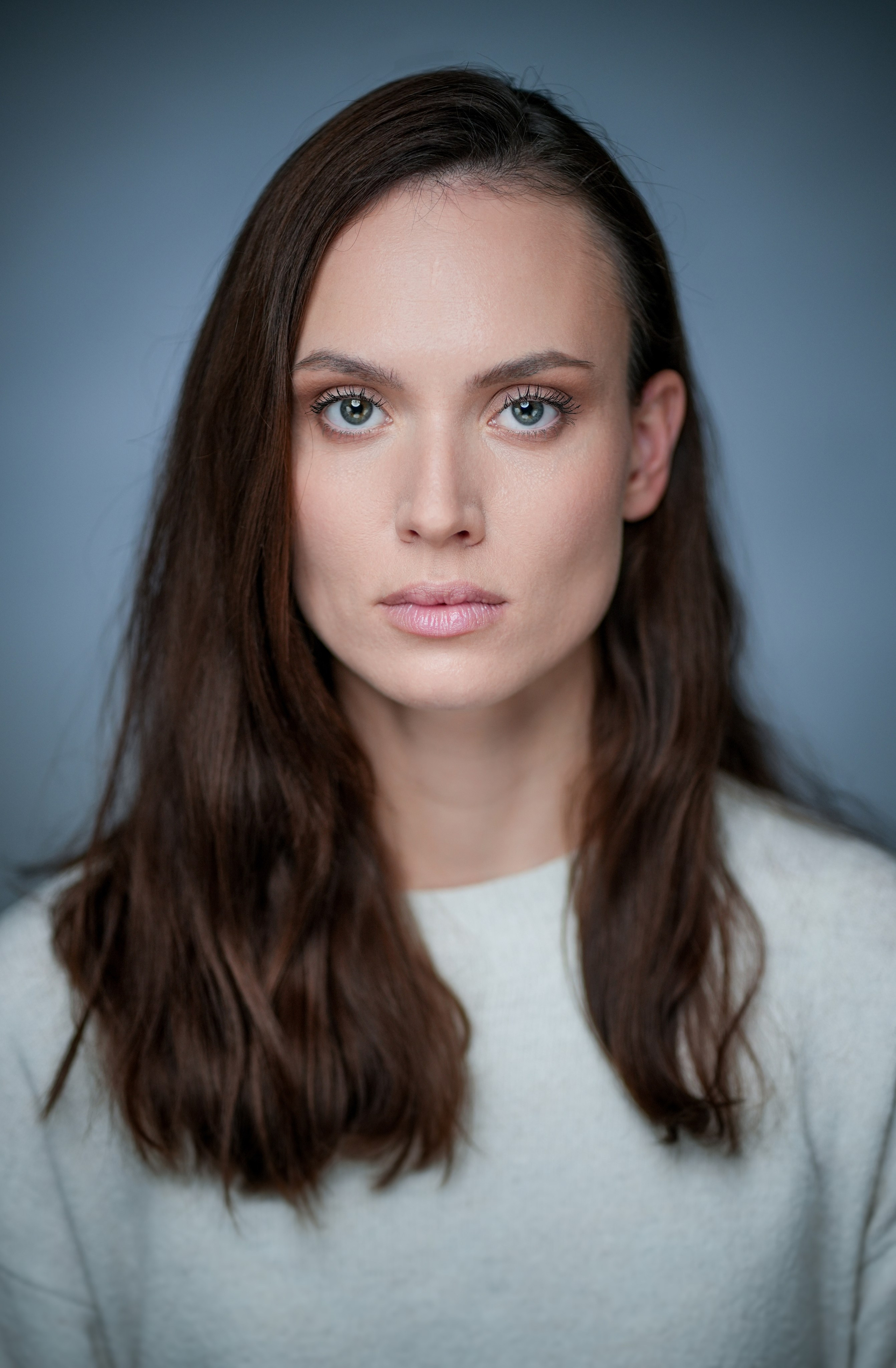 Актриса Саша Сапегина. Портретная съемка в Москве, студийный фотограф Игорь Фомин