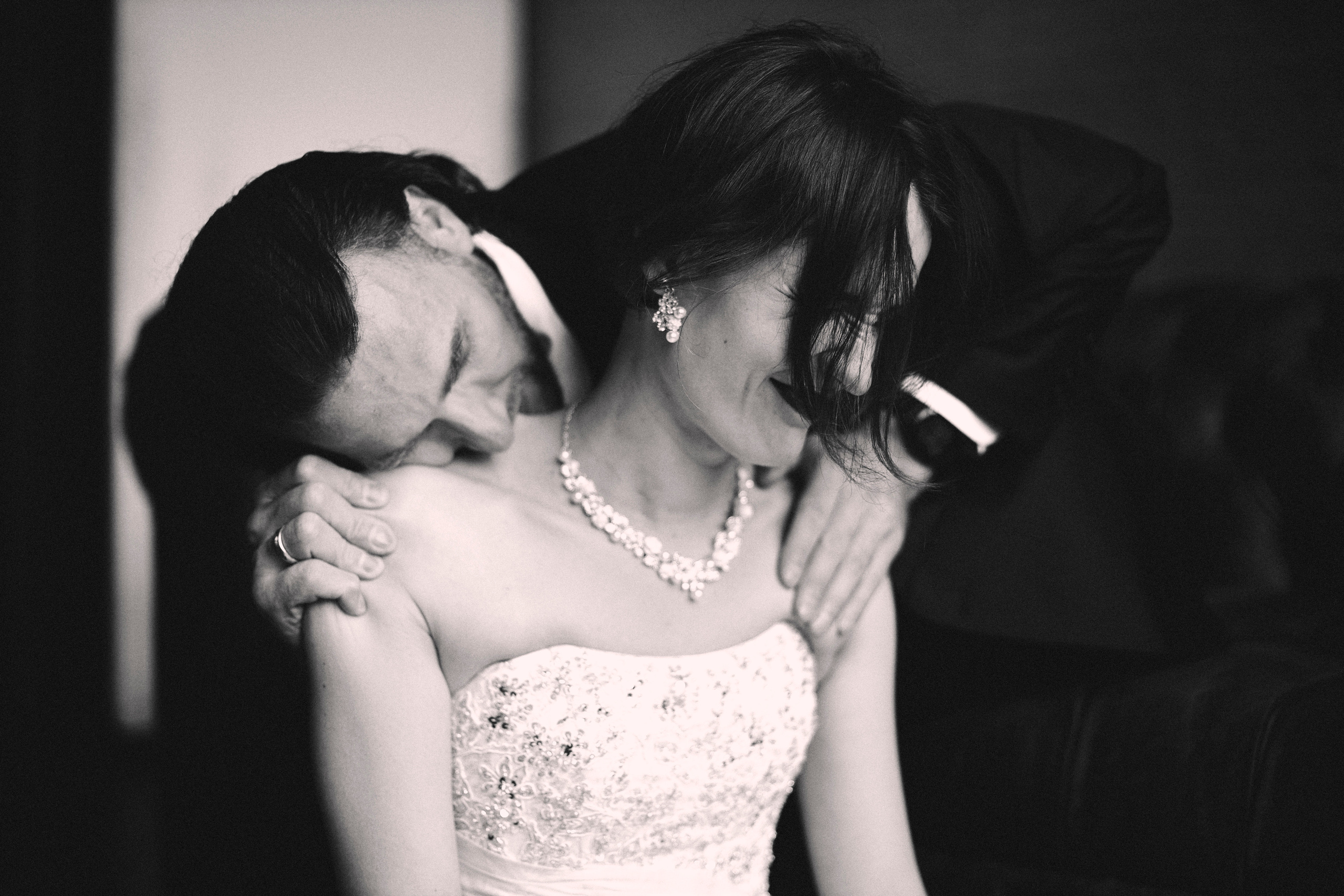 Свадебная фотосессия Авроры и Стаса в стиле Хельмута Ньютона. Анна Потявина. Фотограф Москва