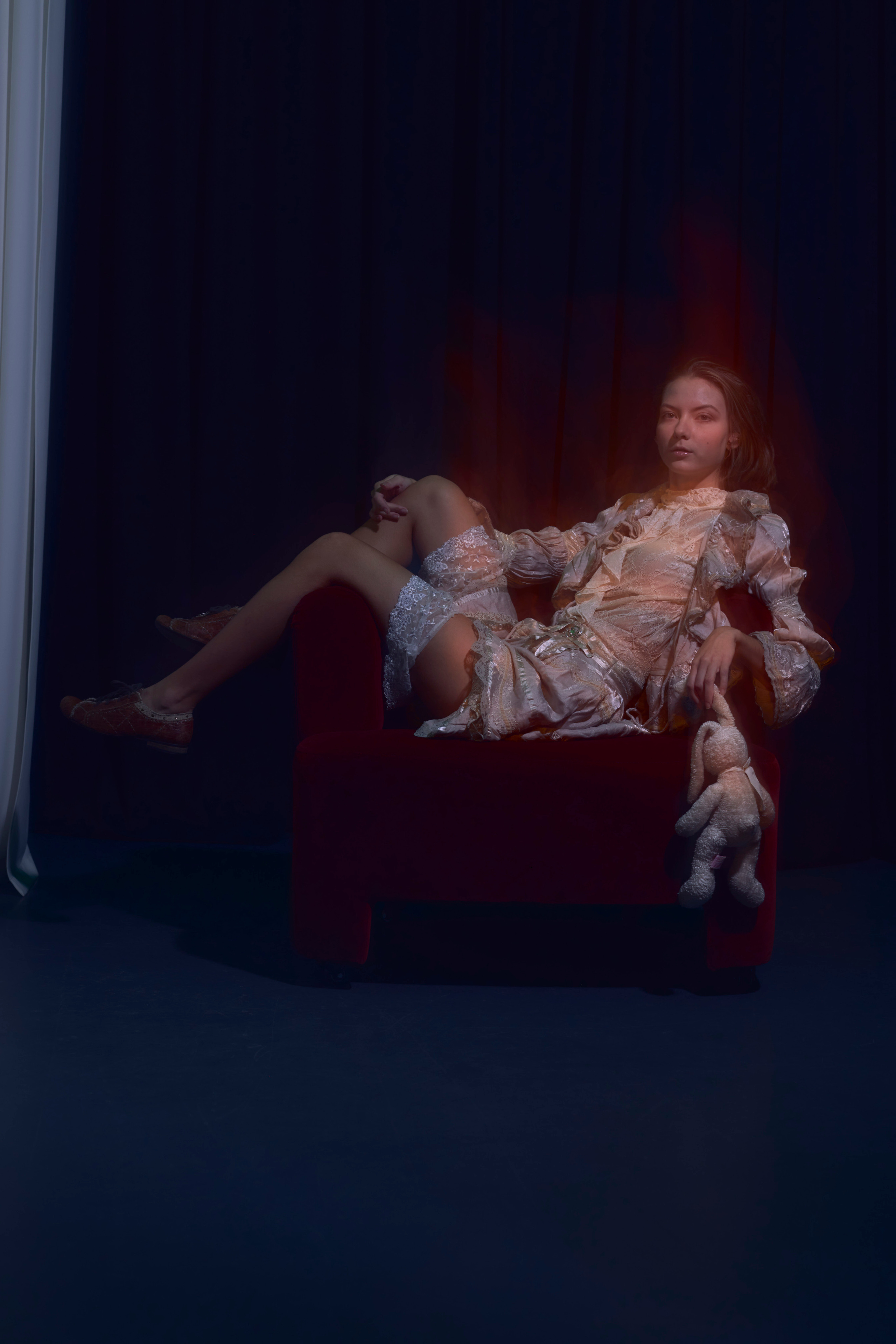 Игры со светом и тканями в студии и прогулка в осеннем парке. Анна Потявина. Фотограф Москва