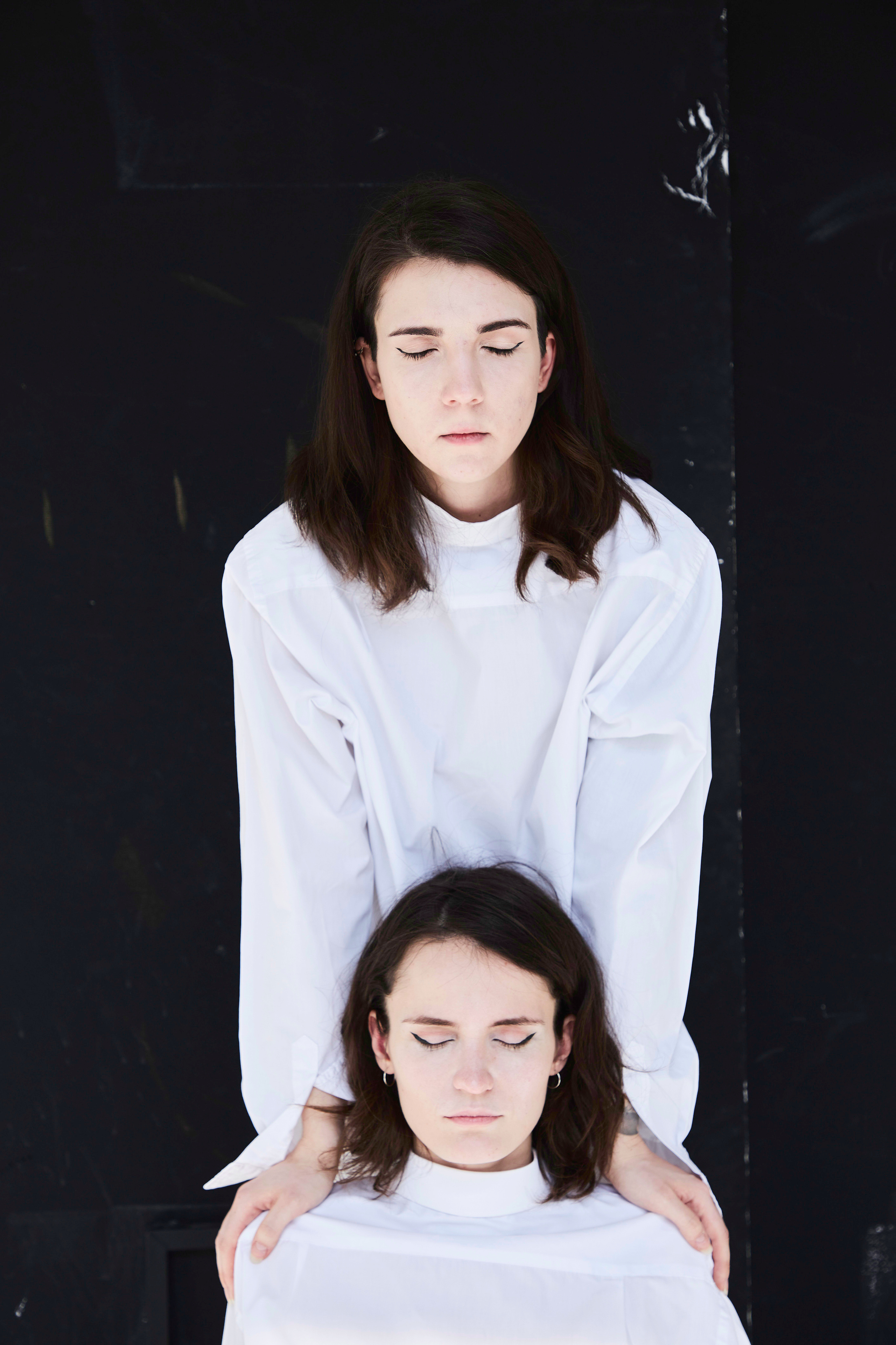 Фотосессия для двух девушек Авроры и Ирины в студии. Анна Потявина. Фотограф Москва