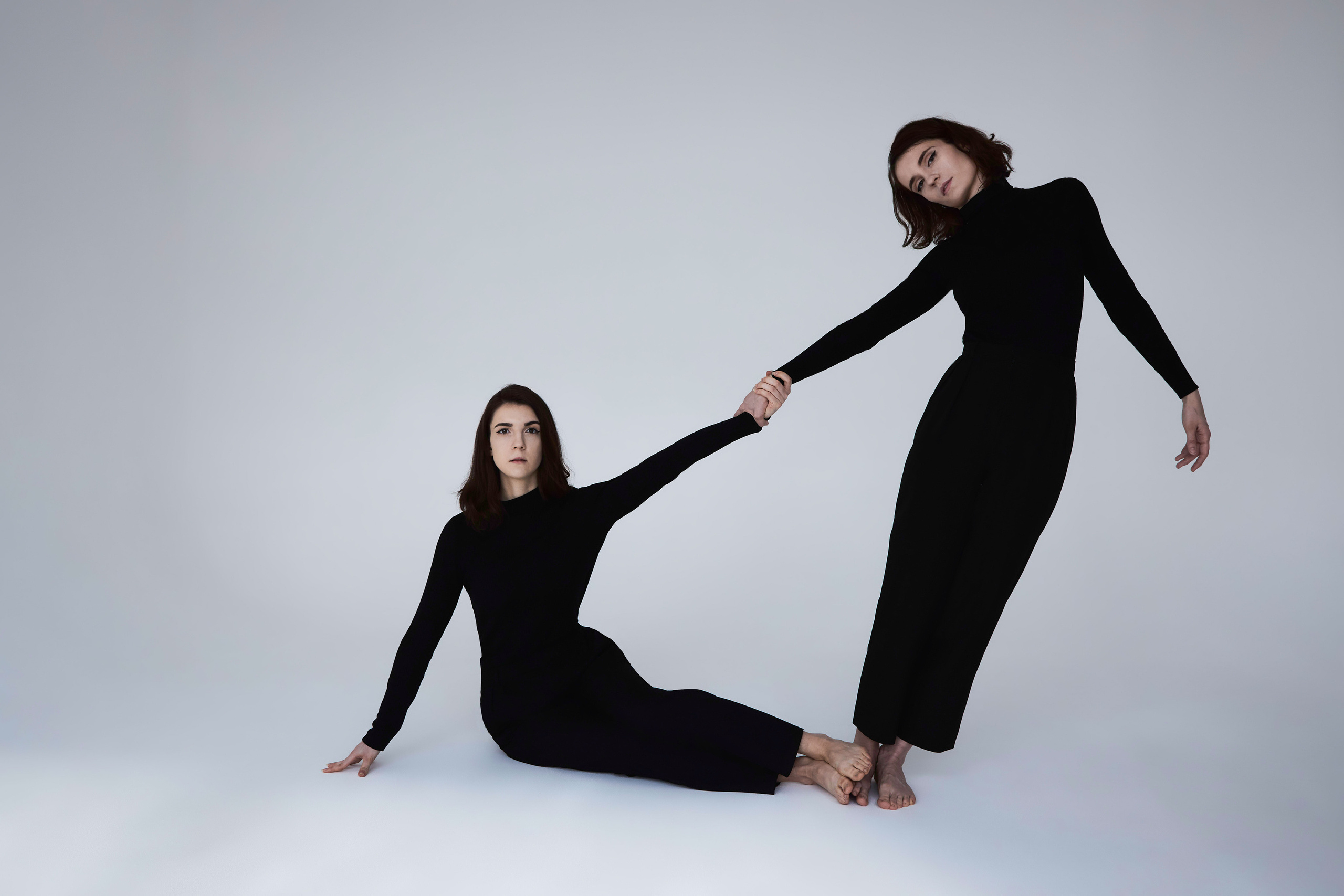 Фотосессия для двух девушек Авроры и Ирины в студии. Анна Потявина. Фотограф Москва