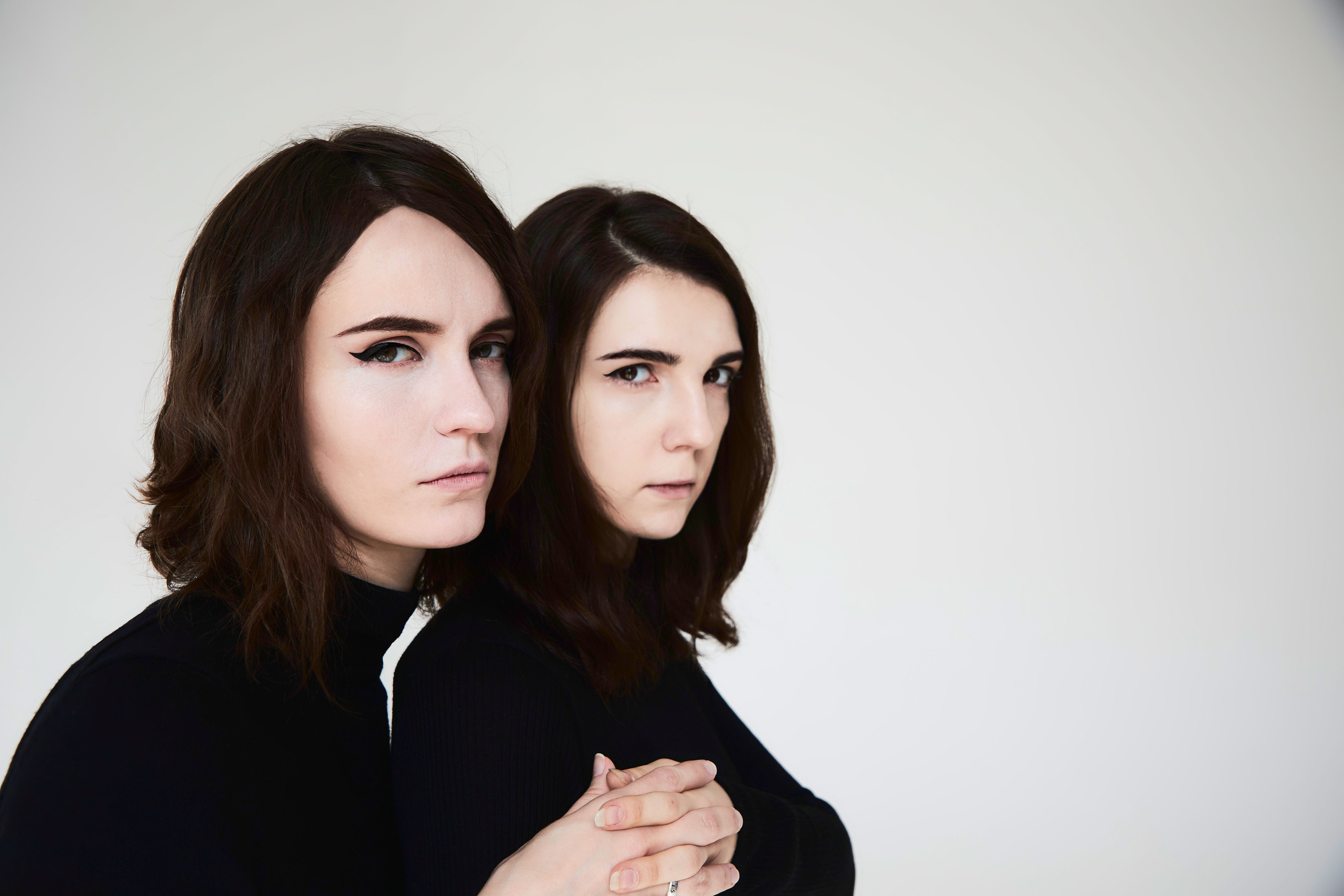 Фотосессия для двух девушек Авроры и Ирины в студии. Анна Потявина. Фотограф Москва