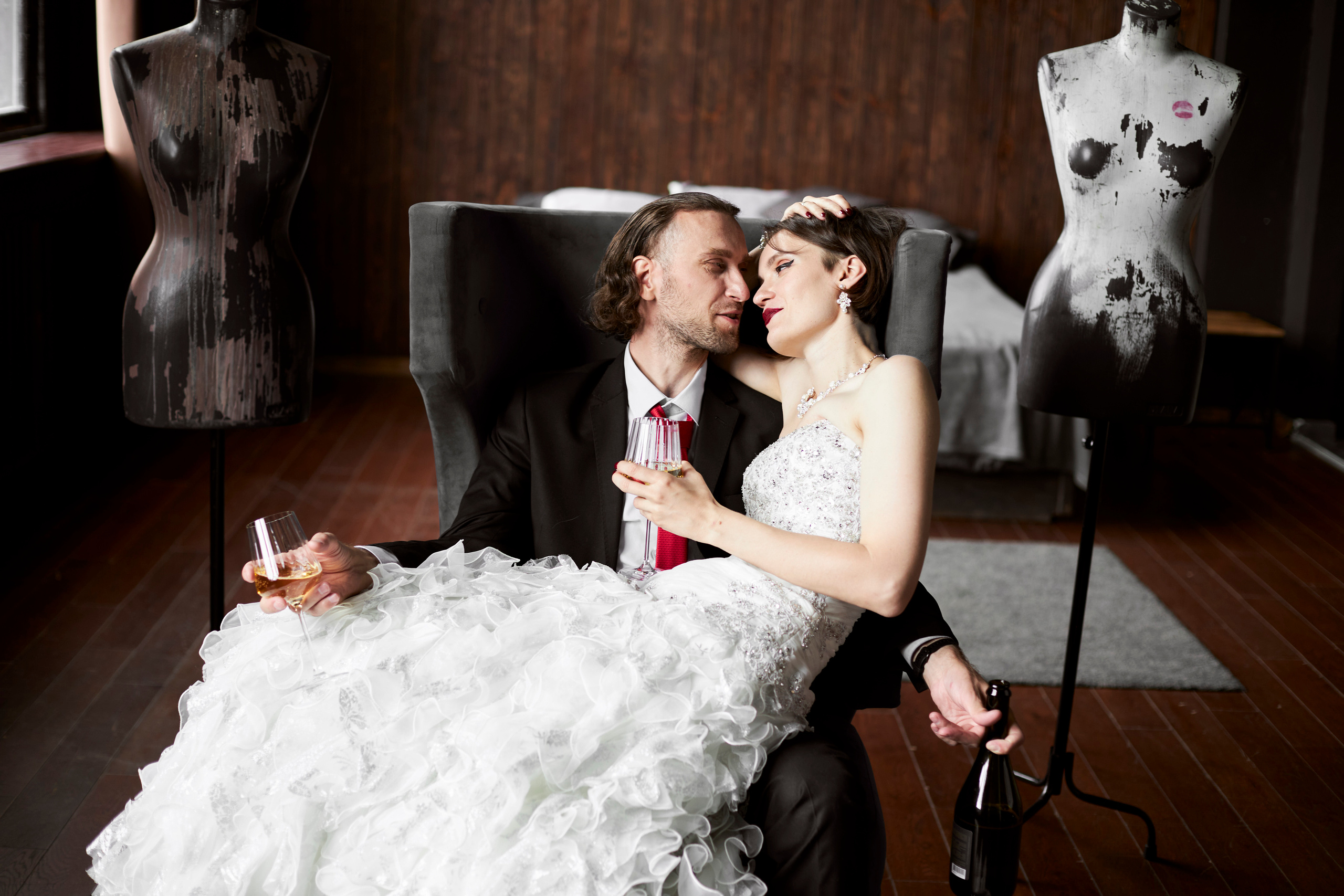 Свадебная фотосессия Авроры и Стаса в стиле Хельмута Ньютона. Анна Потявина. Фотограф Москва