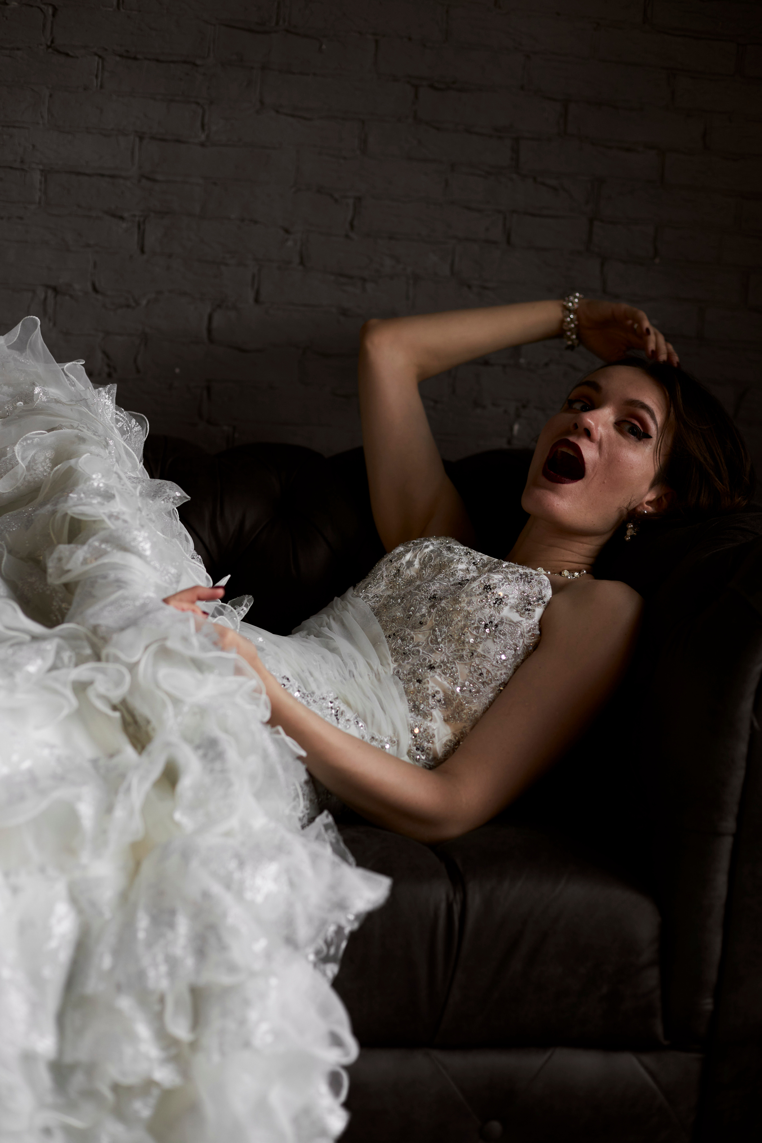 Свадебная фотосессия Авроры и Стаса в стиле Хельмута Ньютона. Анна Потявина. Фотограф Москва