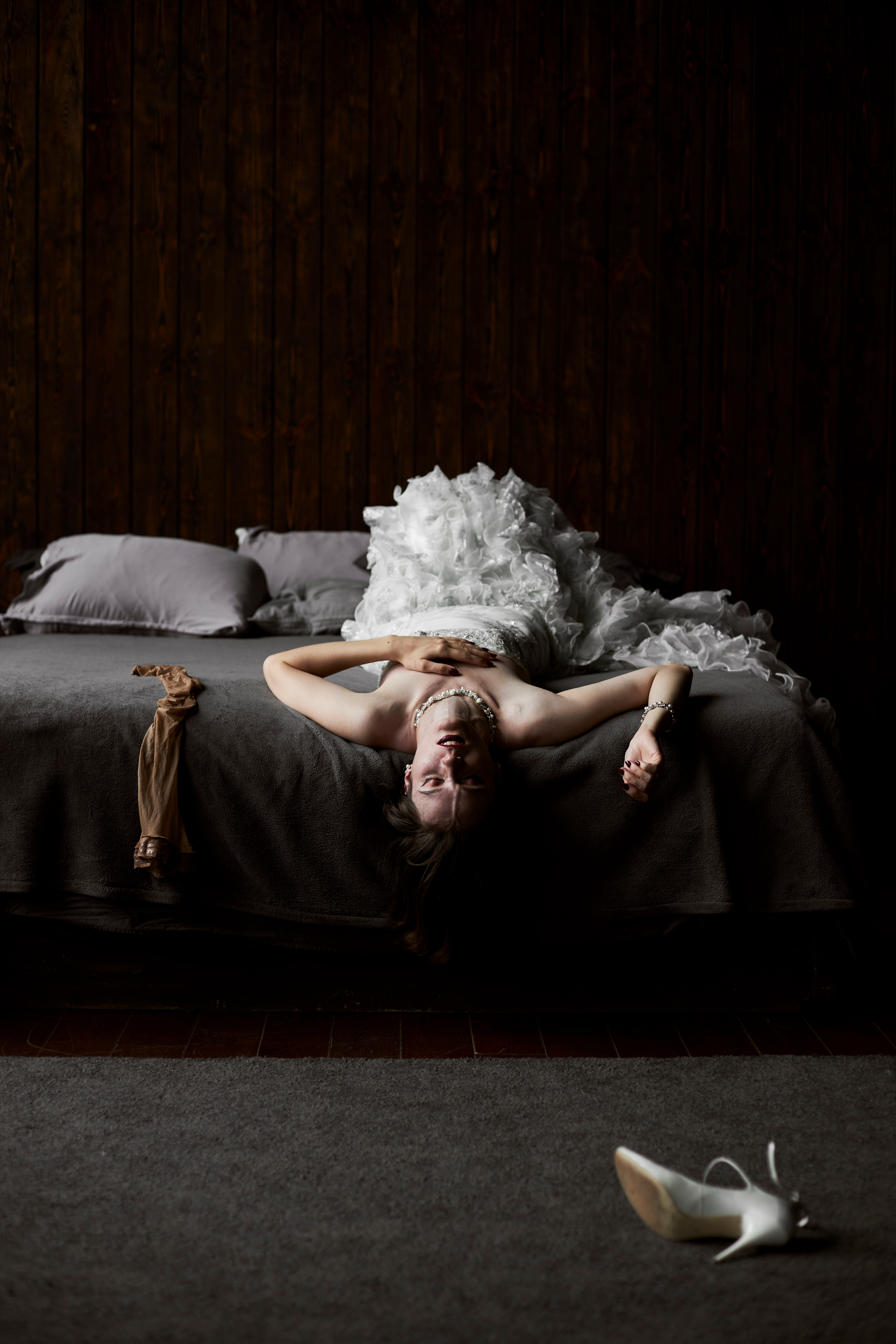 Свадебная фотосессия Авроры и Стаса в стиле Хельмута Ньютона. Анна Потявина. Фотограф Москва