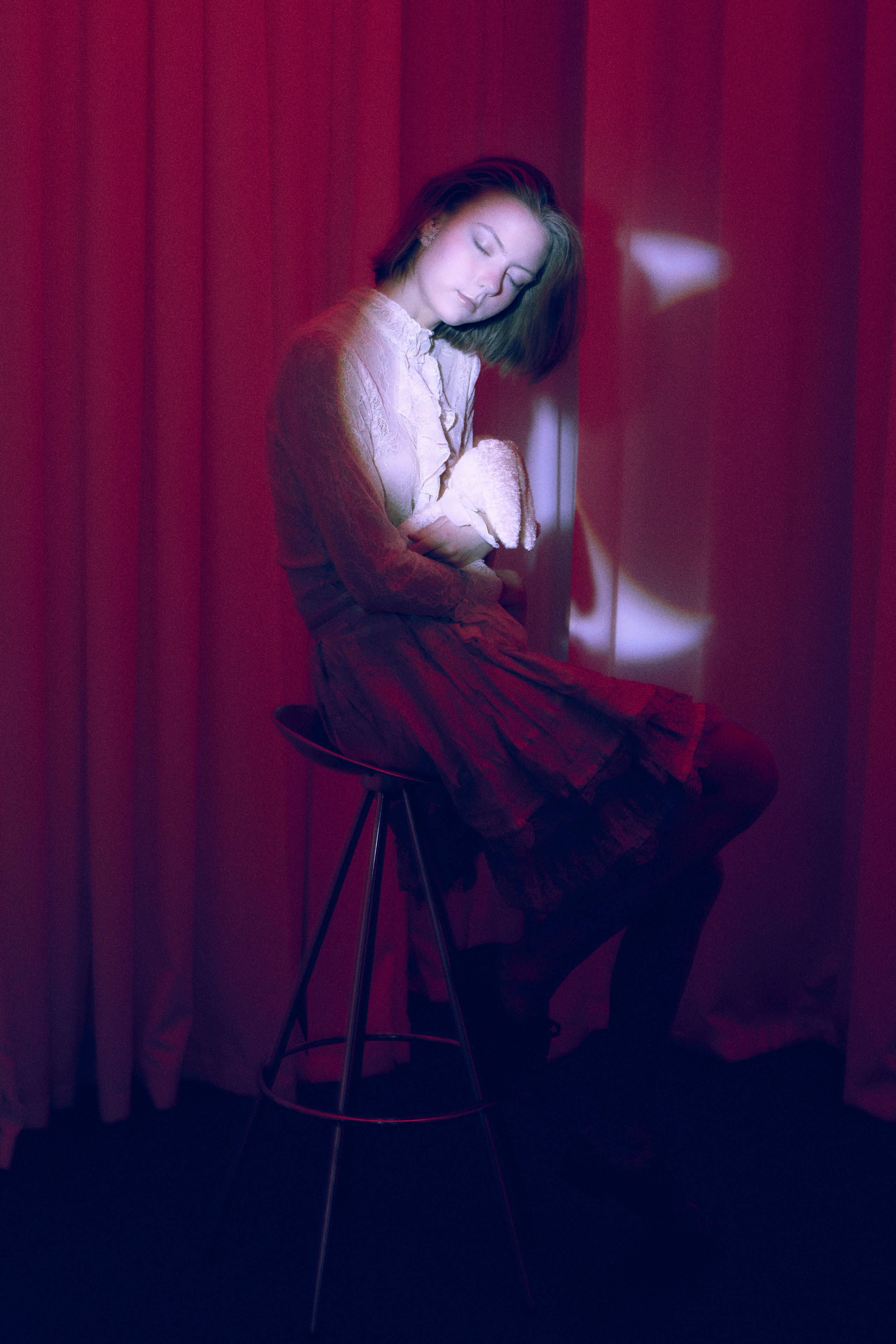 Игры со светом и тканями в студии и прогулка в осеннем парке. Анна Потявина. Фотограф Москва