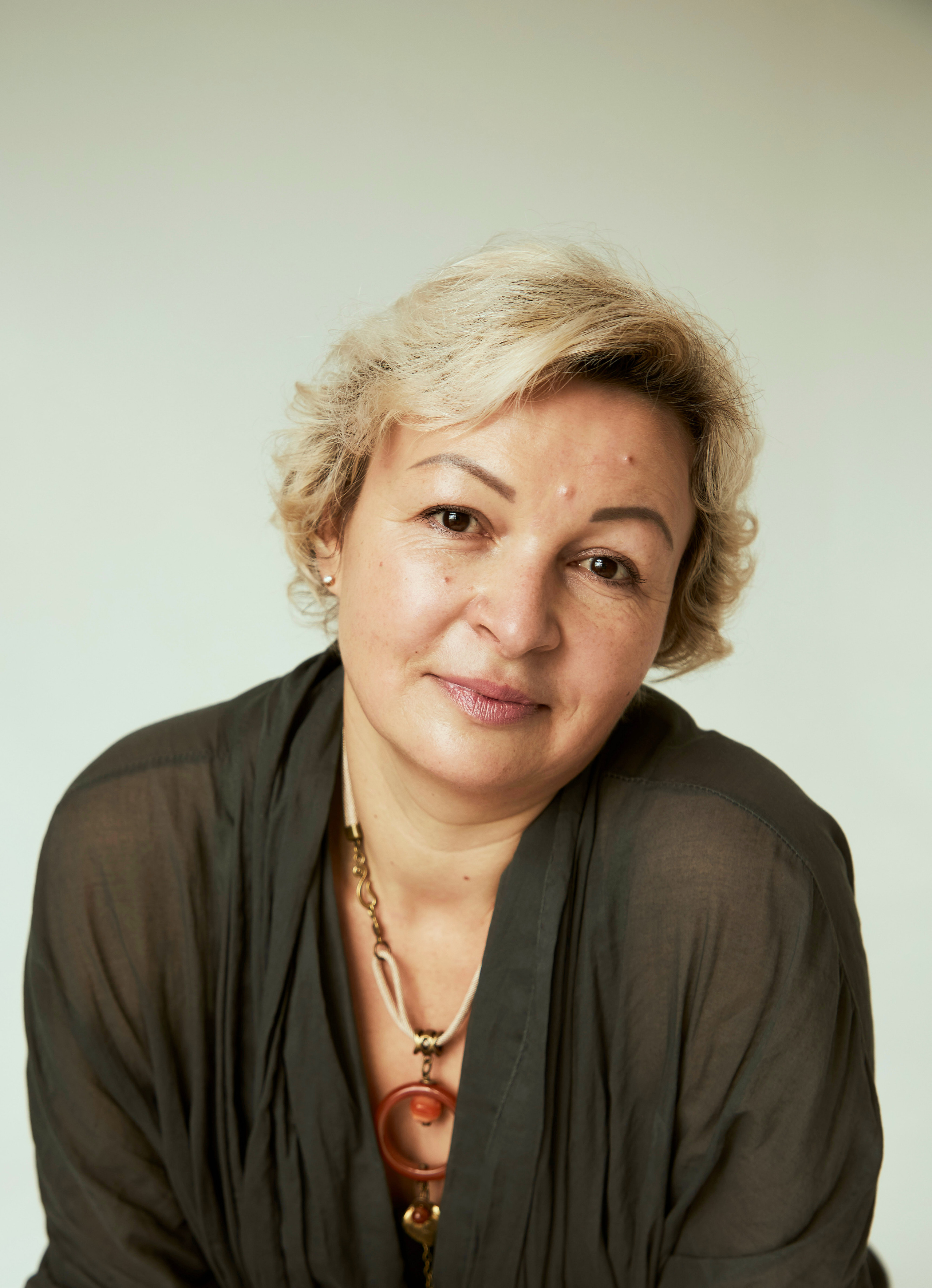 Портретная фотосессия для Ларисы в студии. Анна Потявина. Фотограф Москва