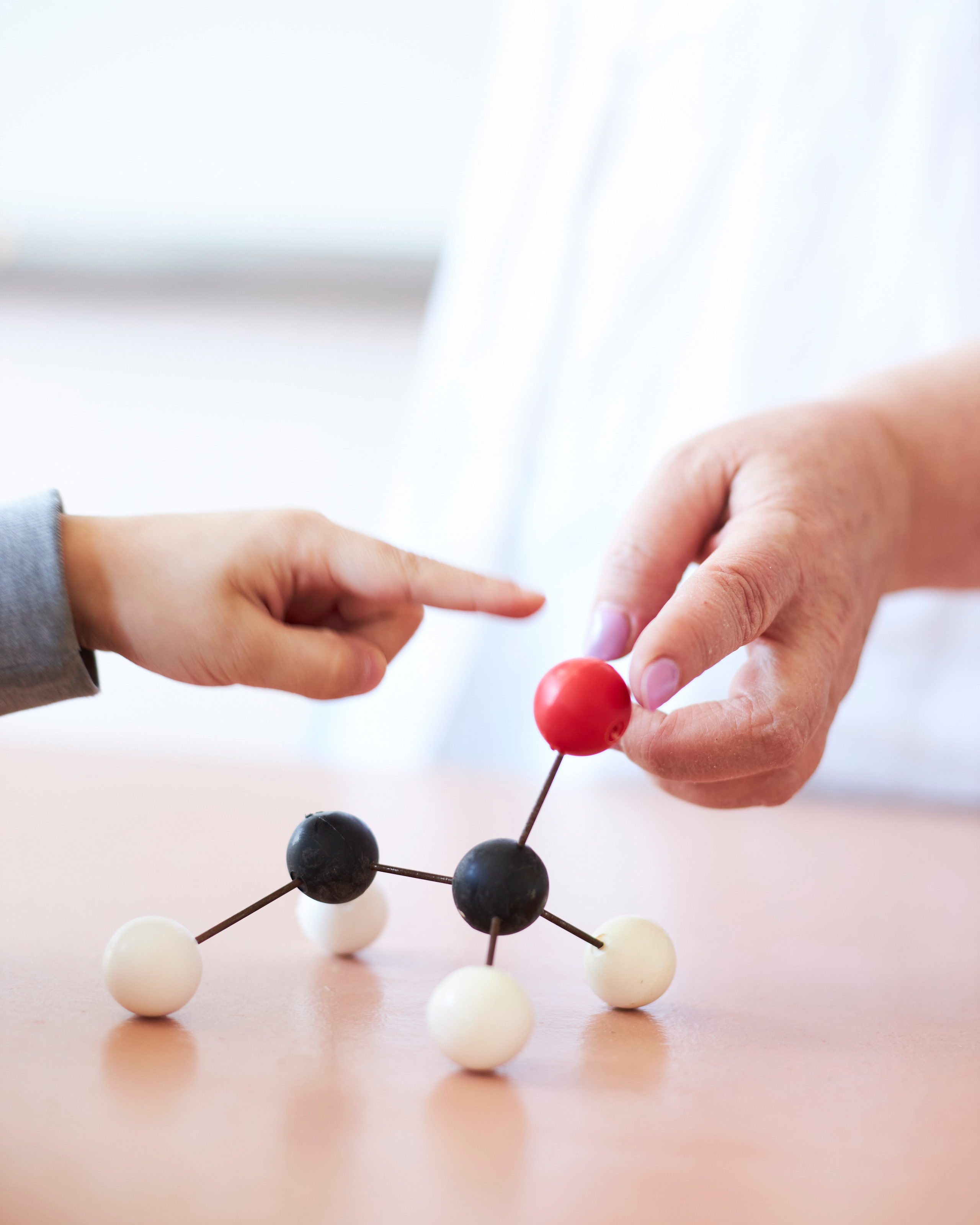 Контент-фотосессия для Людмилы - учителя химии и репетитора в школьном. Анна Потявина. Фотограф Москва