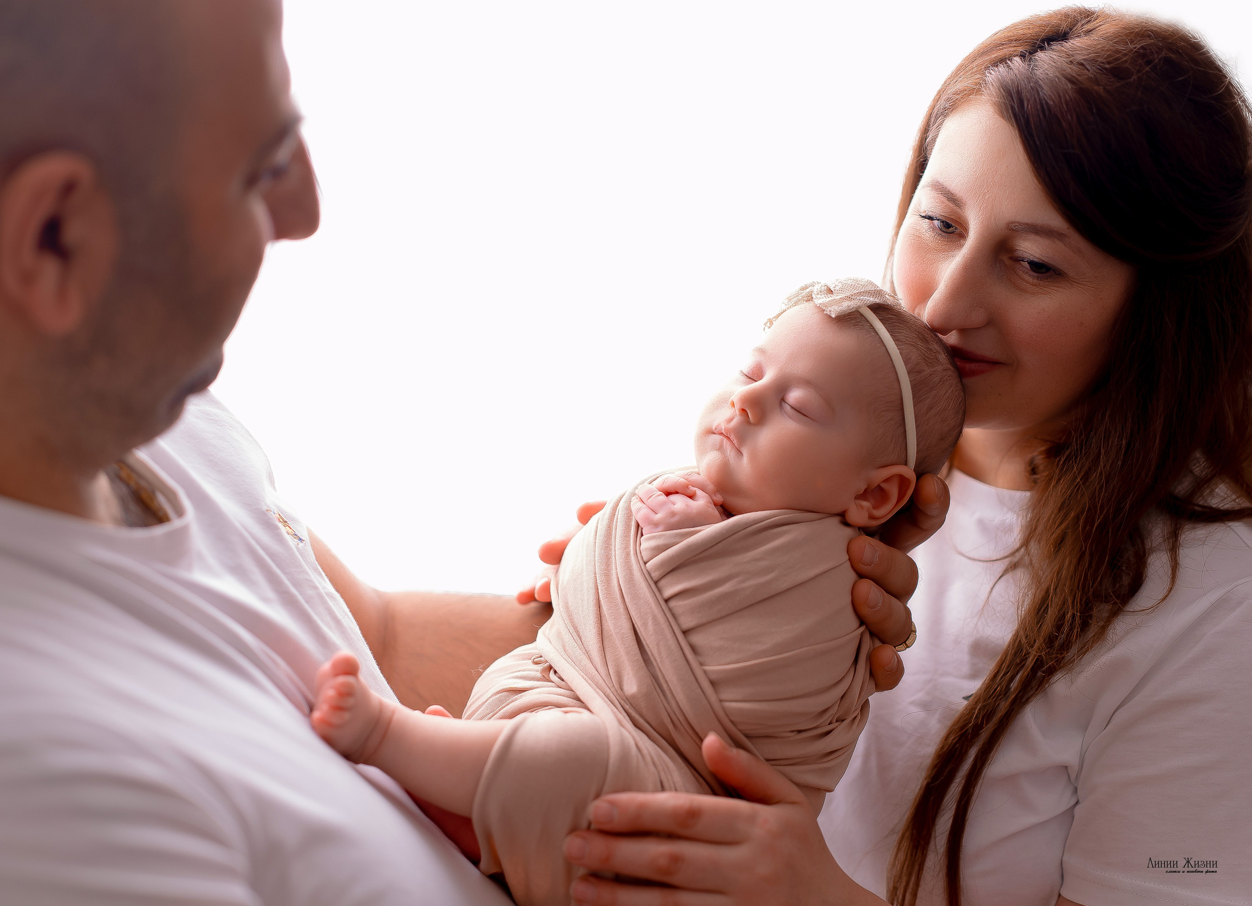 Фотосессии новорожденных студия Линии Жизни. Фотограф новорожденных в Нижнем Новгороде Сергеева Оксана