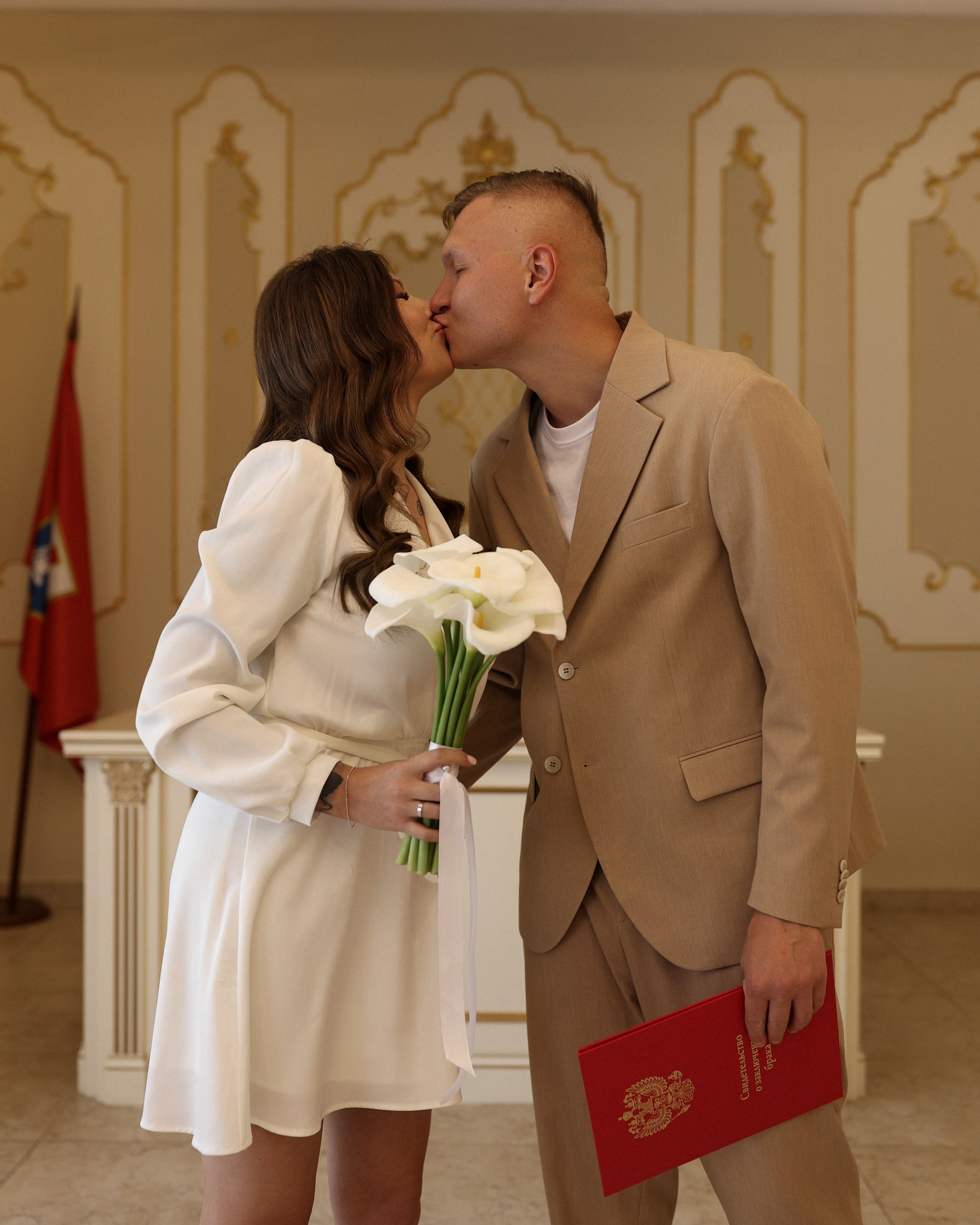 Роспись и прогулка в старом Херсонесе. Фотограф в Севастополе и Крыму Артем Волобуев