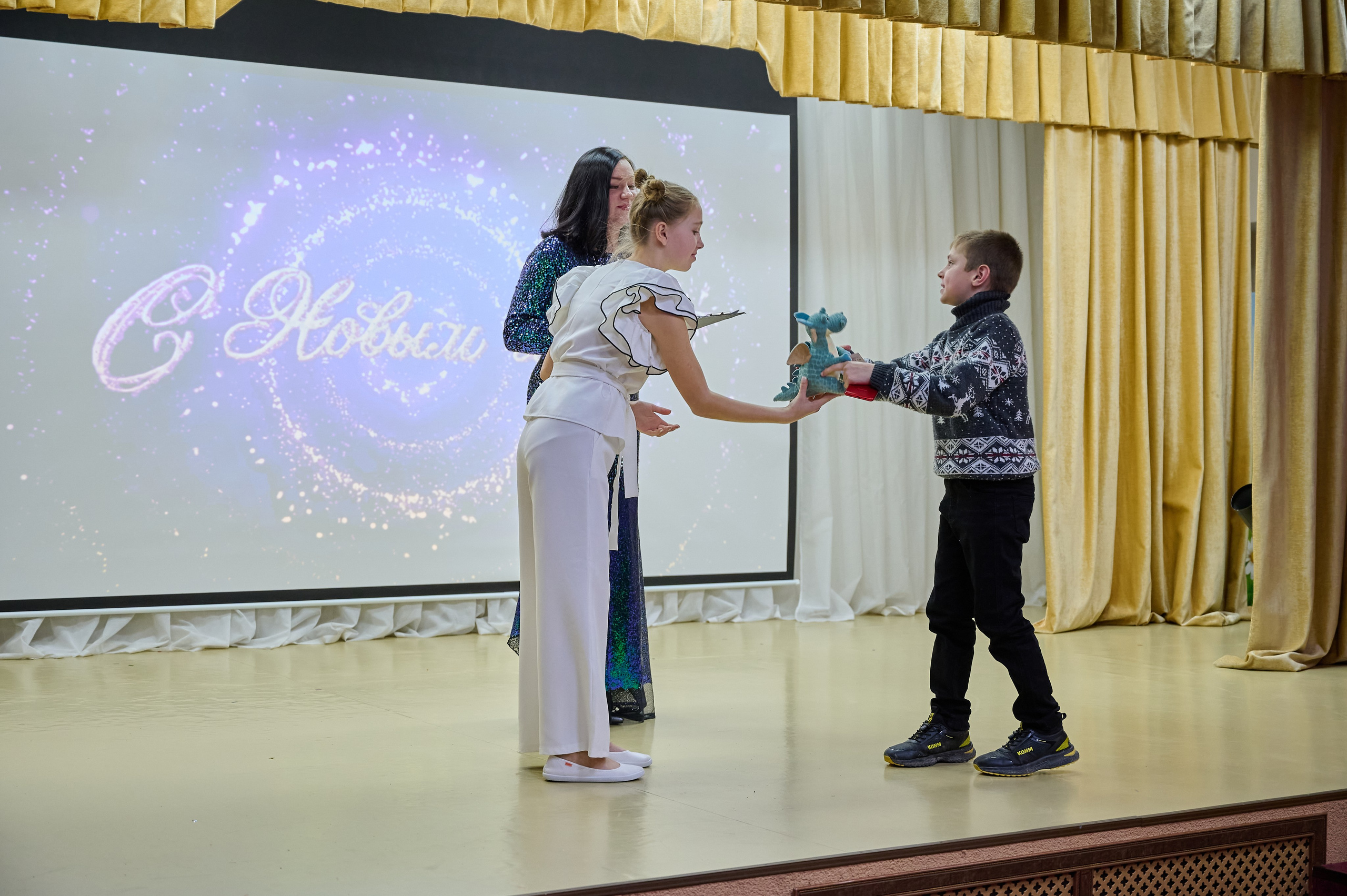 Концерт в ДК с. Виноградное. Жизнь курорта Кабардинка в фотографиях