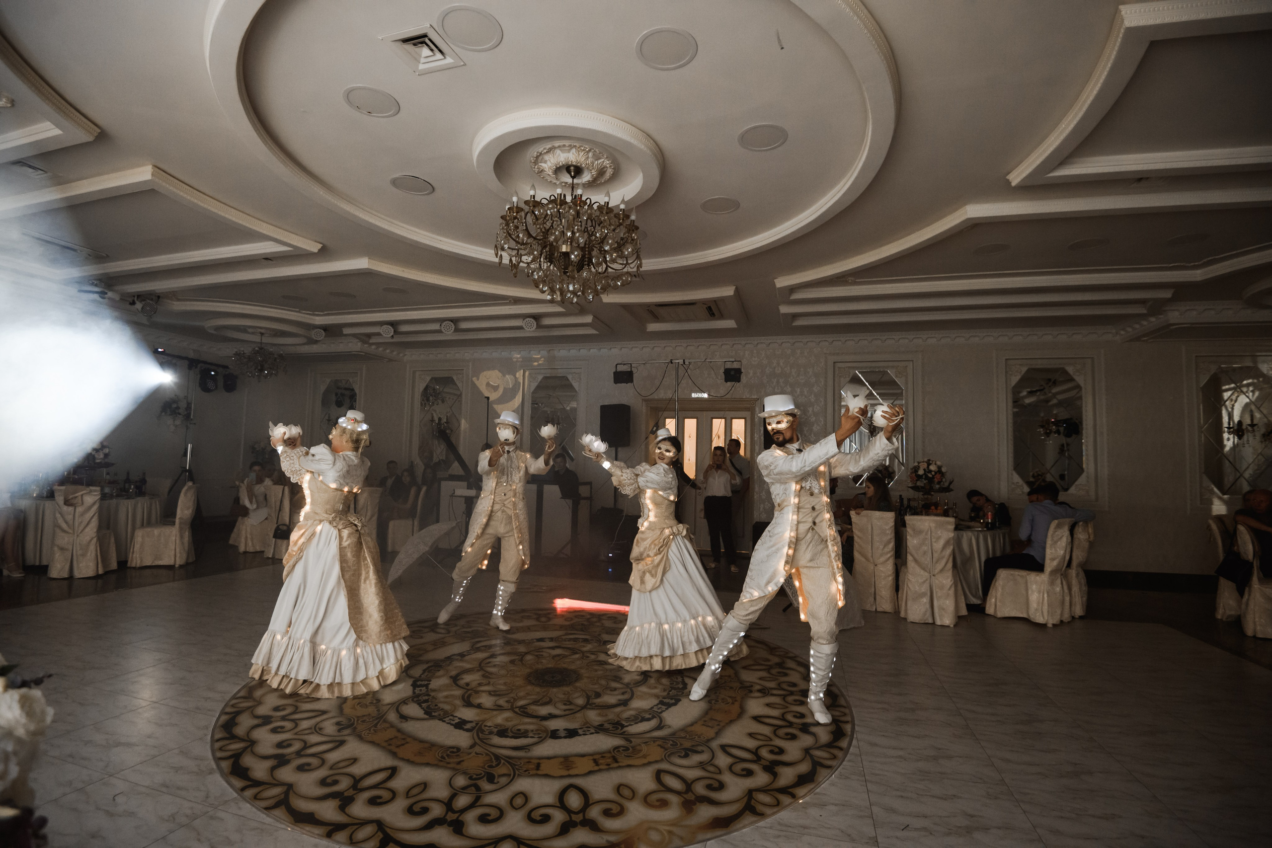 B & A. Свадебный фотограф в г. Астрахань. Так же выезжаю в другие города