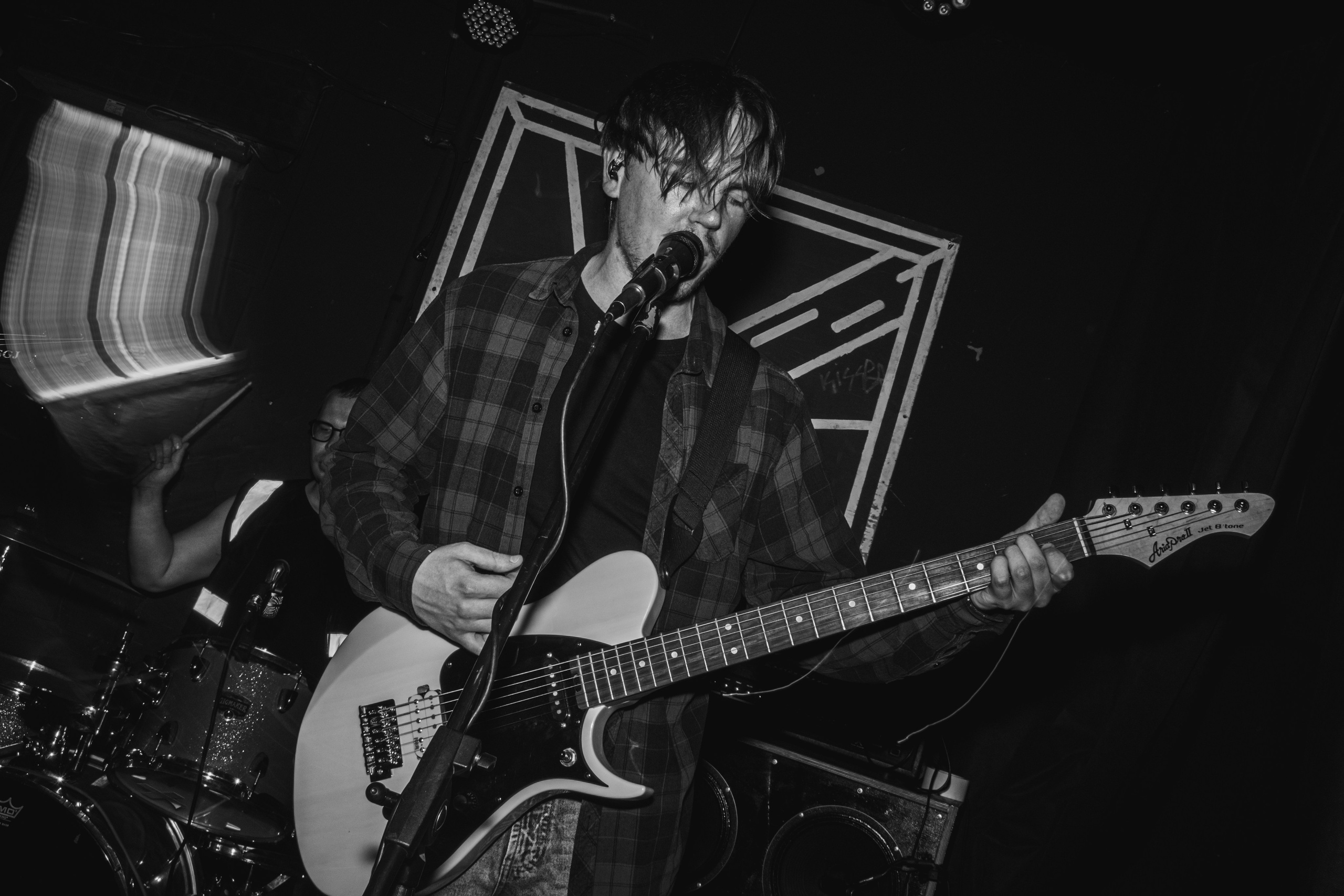 Ютани & о т м е ж & Вещи в картонной коробке 08.08.2025. Репортажный фотограф в Москве Legiodot