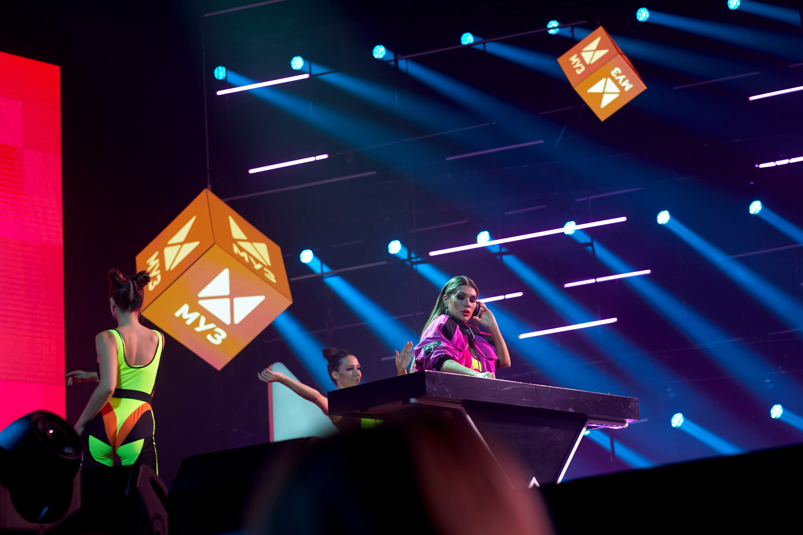 Муз 90-е. Art photographer Nino