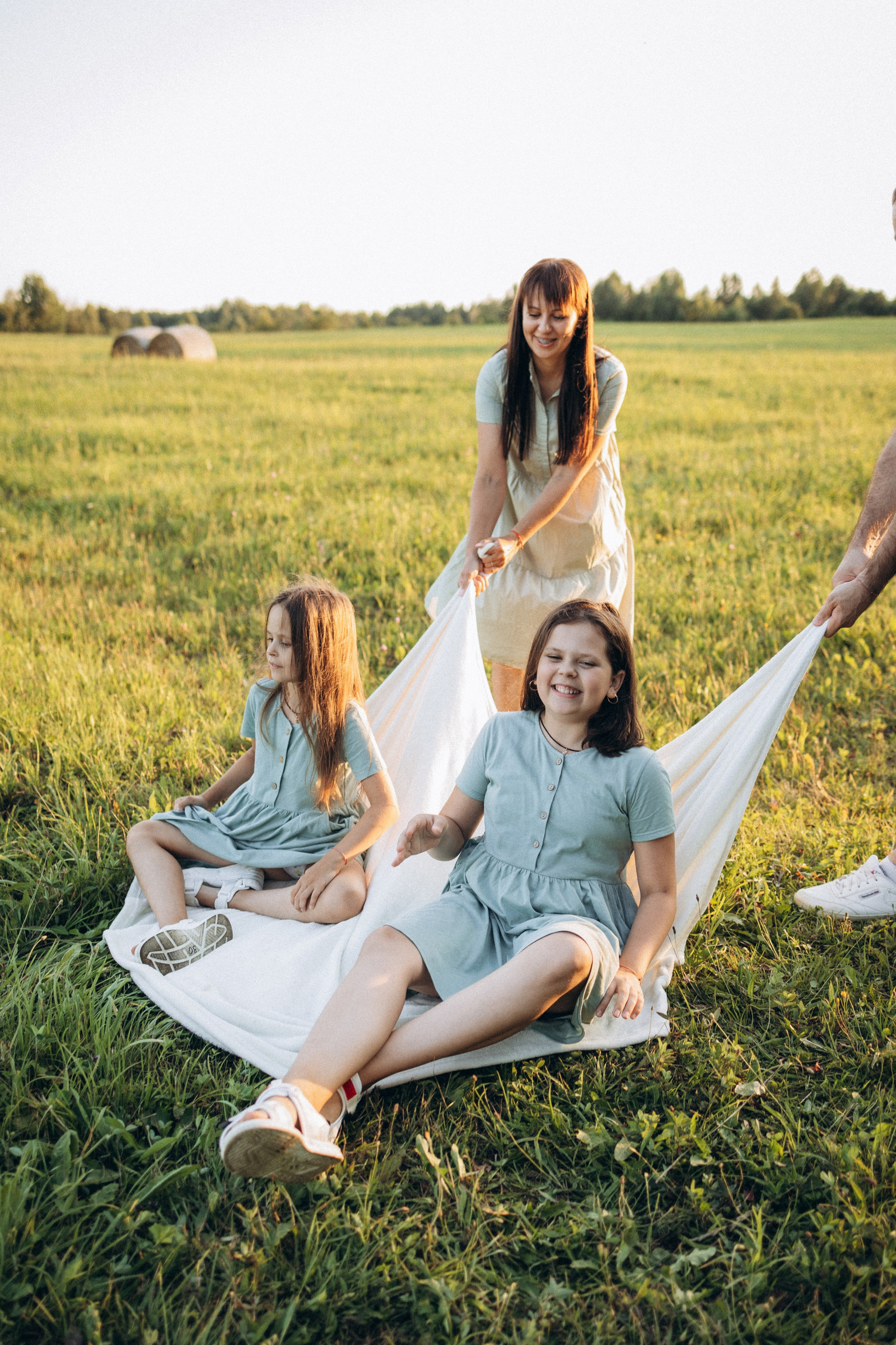 Алиса, Ульяна, Лена и Евгений. Фотограф Елена Рябцева