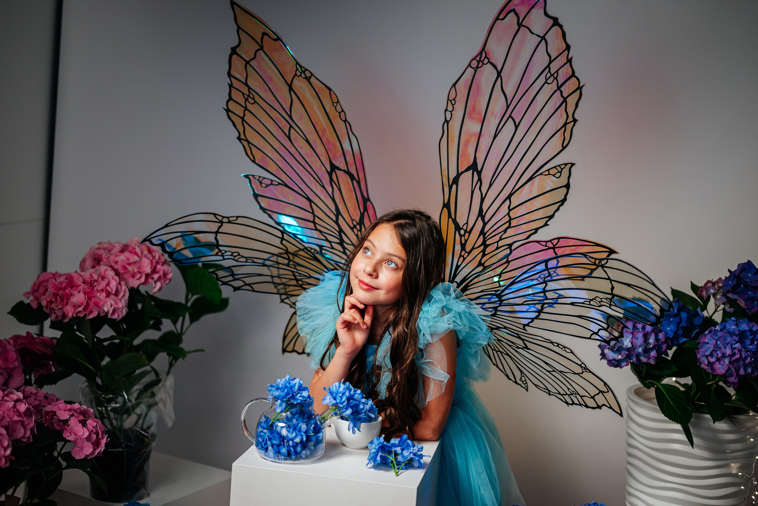 Вероника и гортензии. Семейный фотограф в Краснодаре