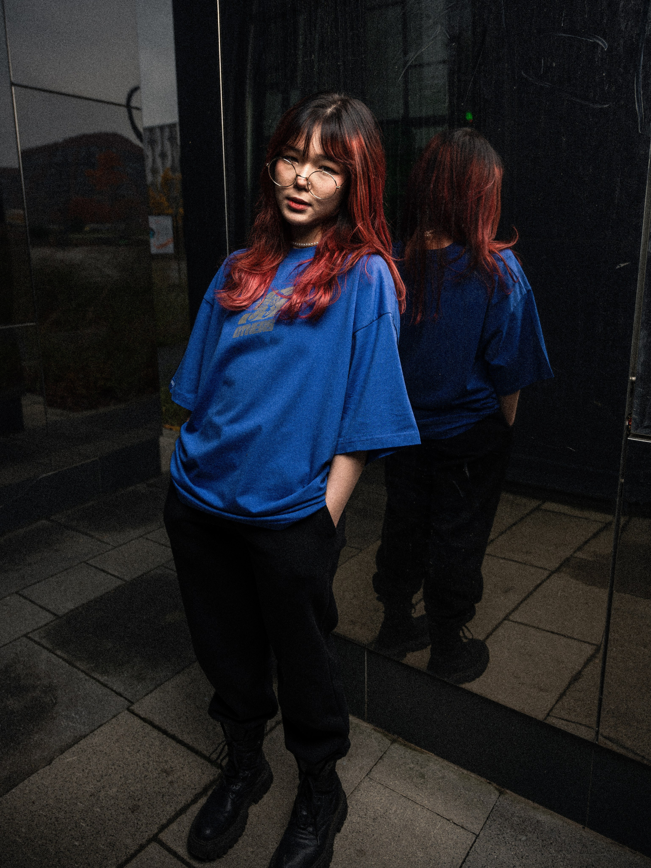 Женский портрет блогера MONIPULA для бренда OTHERS в Москве - фотограф Иван Саяпин