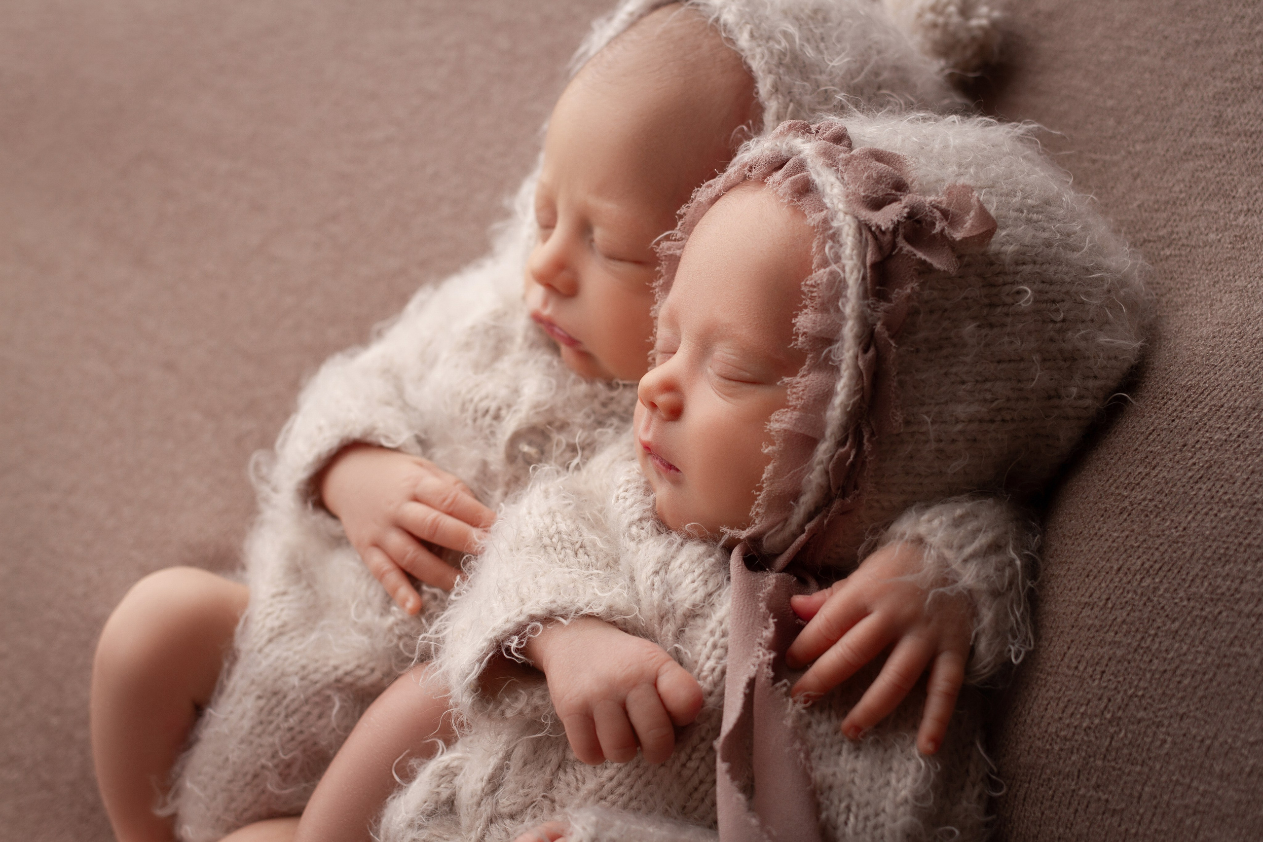 Двойня. Newborn фотограф в Москве — Фотофеи. Съемка новорожденных и детей до года