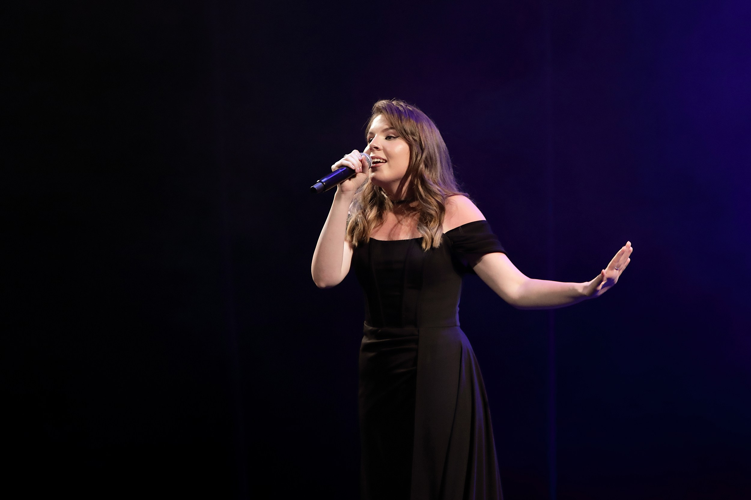 Выпускной Гимназия № 9 ДК УРАЛ. Свадебный и семейный фотограф и видеограф в Екатеринбурге Полянские Тимур и Анастасия