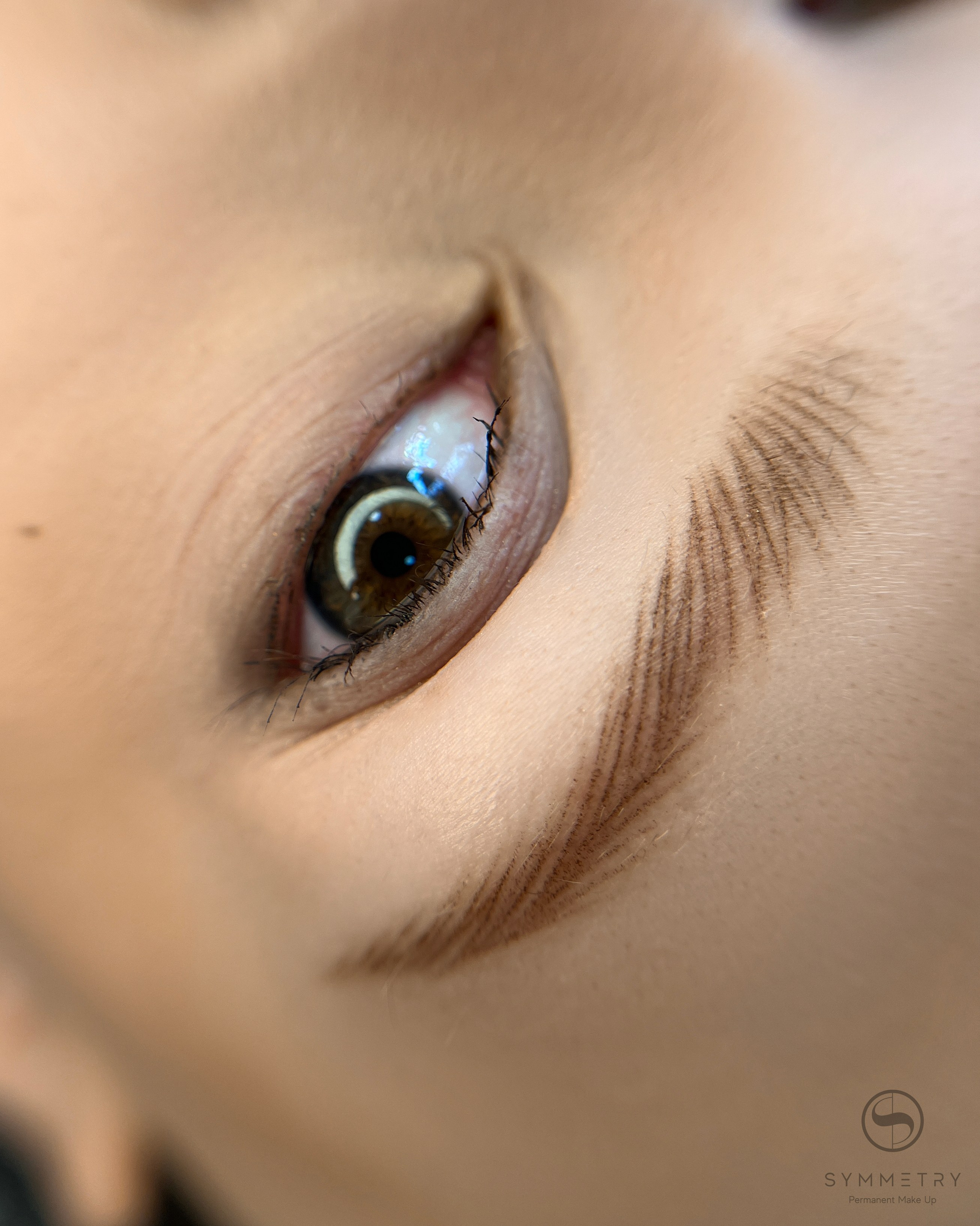 Оксана. Студия перманентного макияжа, косметологии и массажа SYMMETRY в Москве, м. Киевская