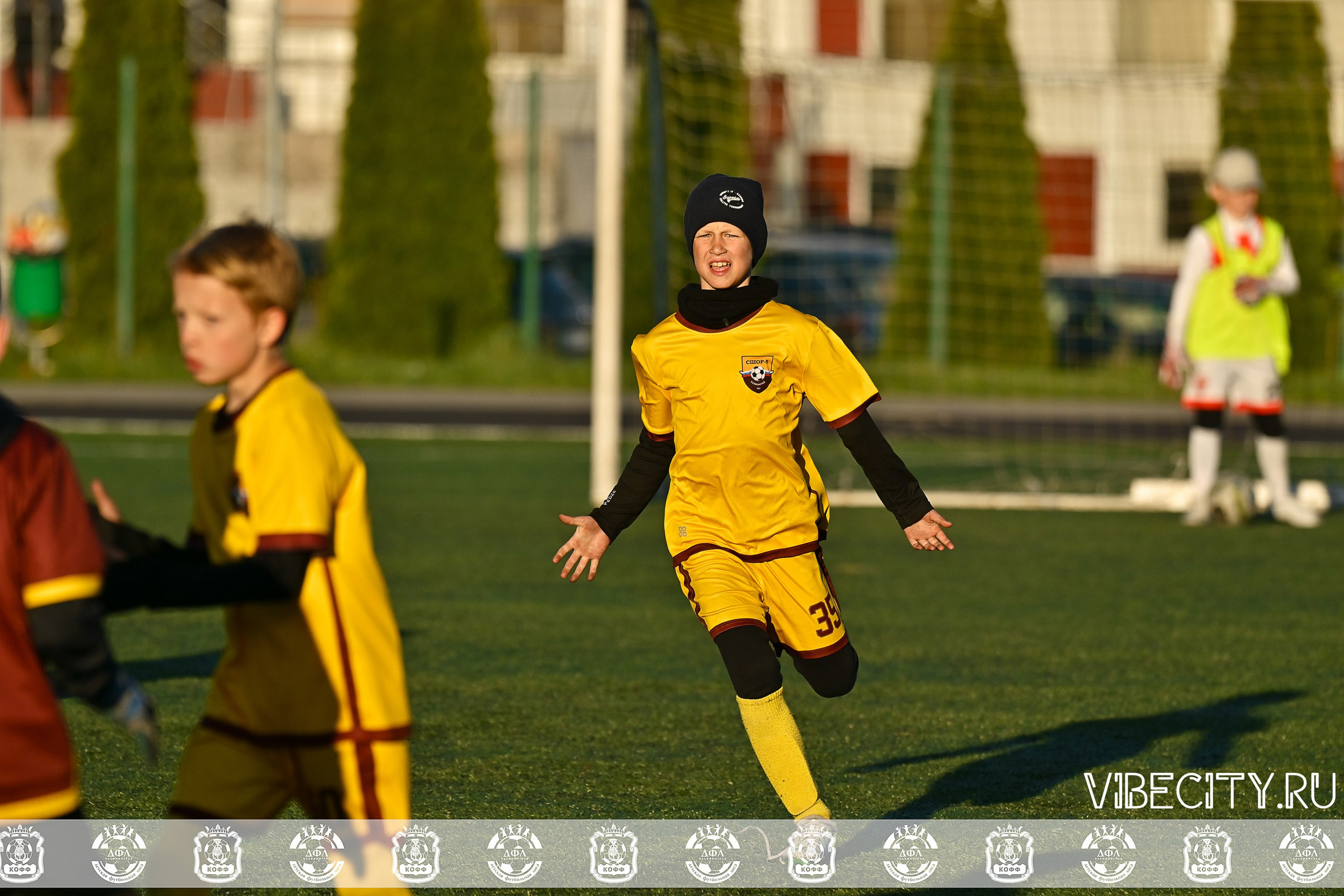XIV ВСЕРОССИЙСКИЙ ФУТБОЛЬНЫЙ ФЕСТИВАЛЬ «ЗАГРУЗИ СЕБЯ ФУТБОЛОМ!». VIBECITY.RU Вайб Сити Ру Фоторепортажи Фотоотчеты Калининград