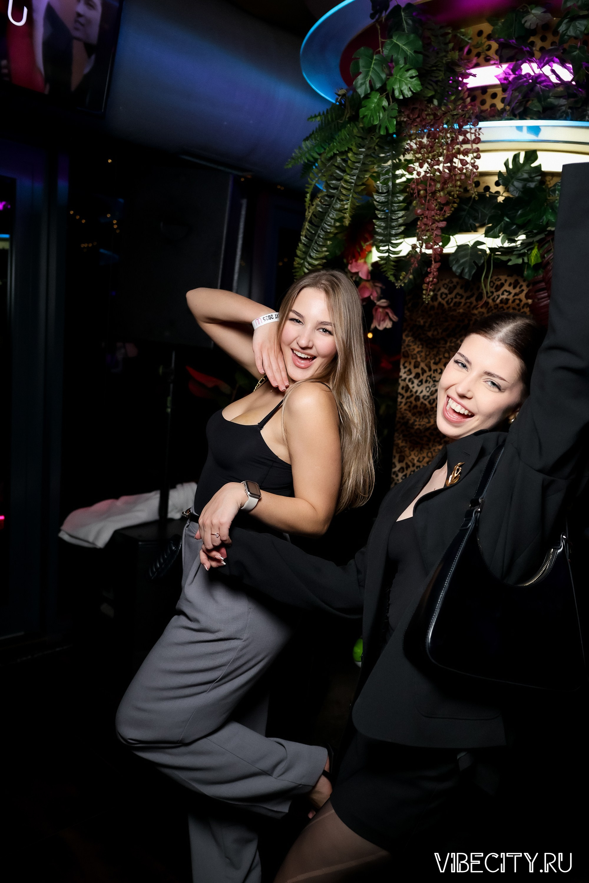 DOUBLE U. VIBECITY.RU Вайб Сити Ру Фоторепортажи Фотоотчеты Калининград