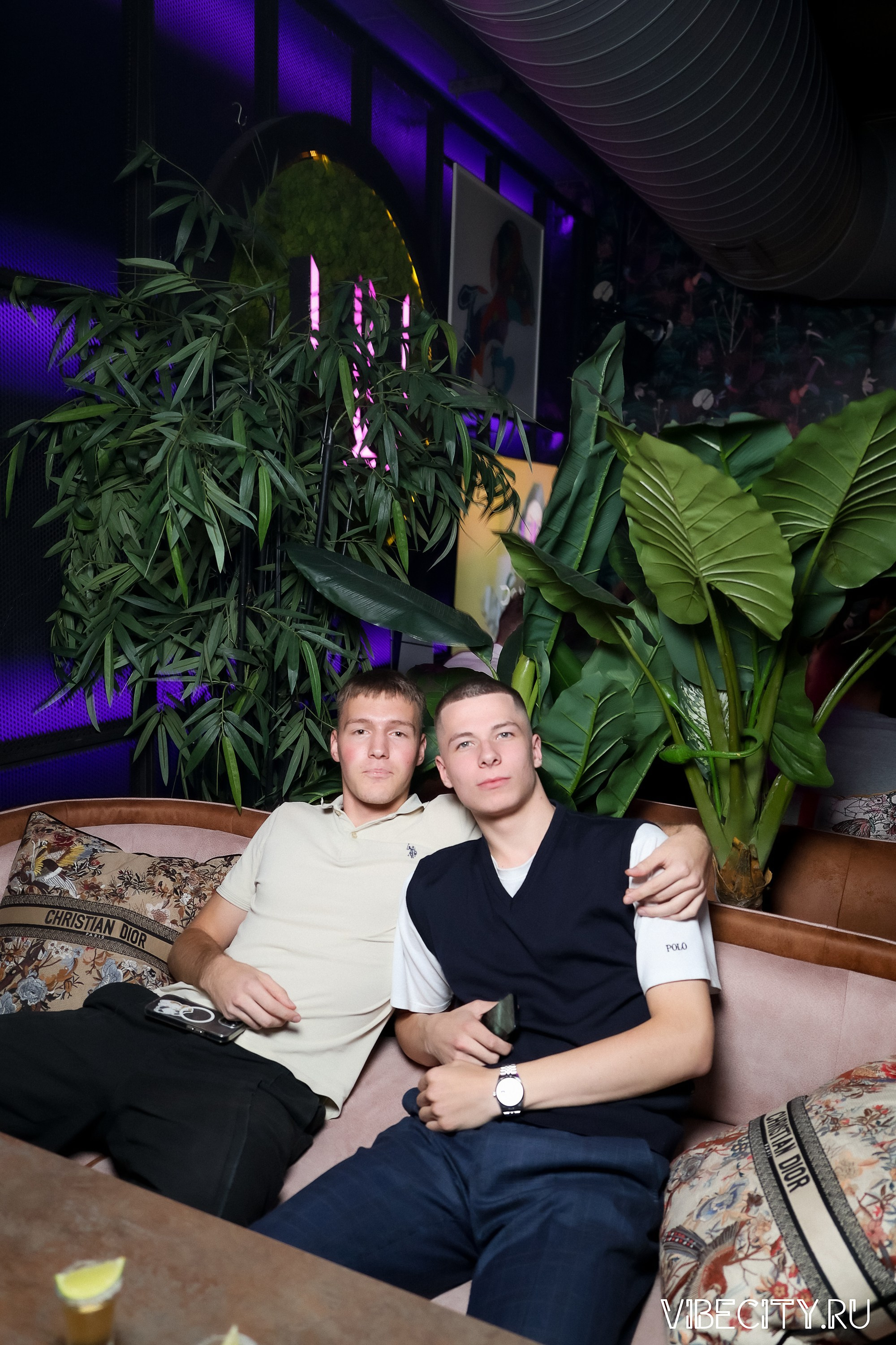 DOUBLE U. VIBECITY.RU Вайб Сити Ру Фоторепортажи Фотоотчеты Калининград