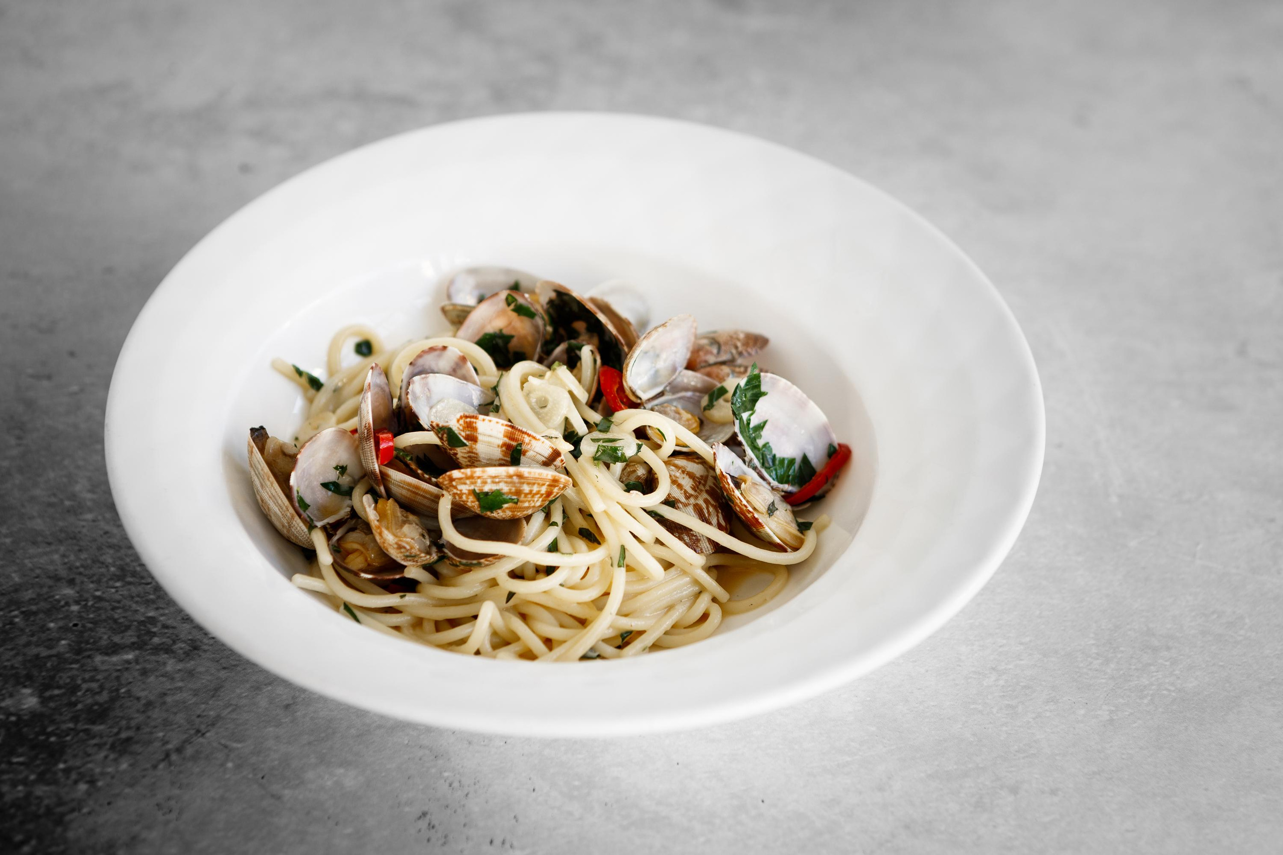 Белый. Предметный и фуд фотограф в Москве Ира Гарнет