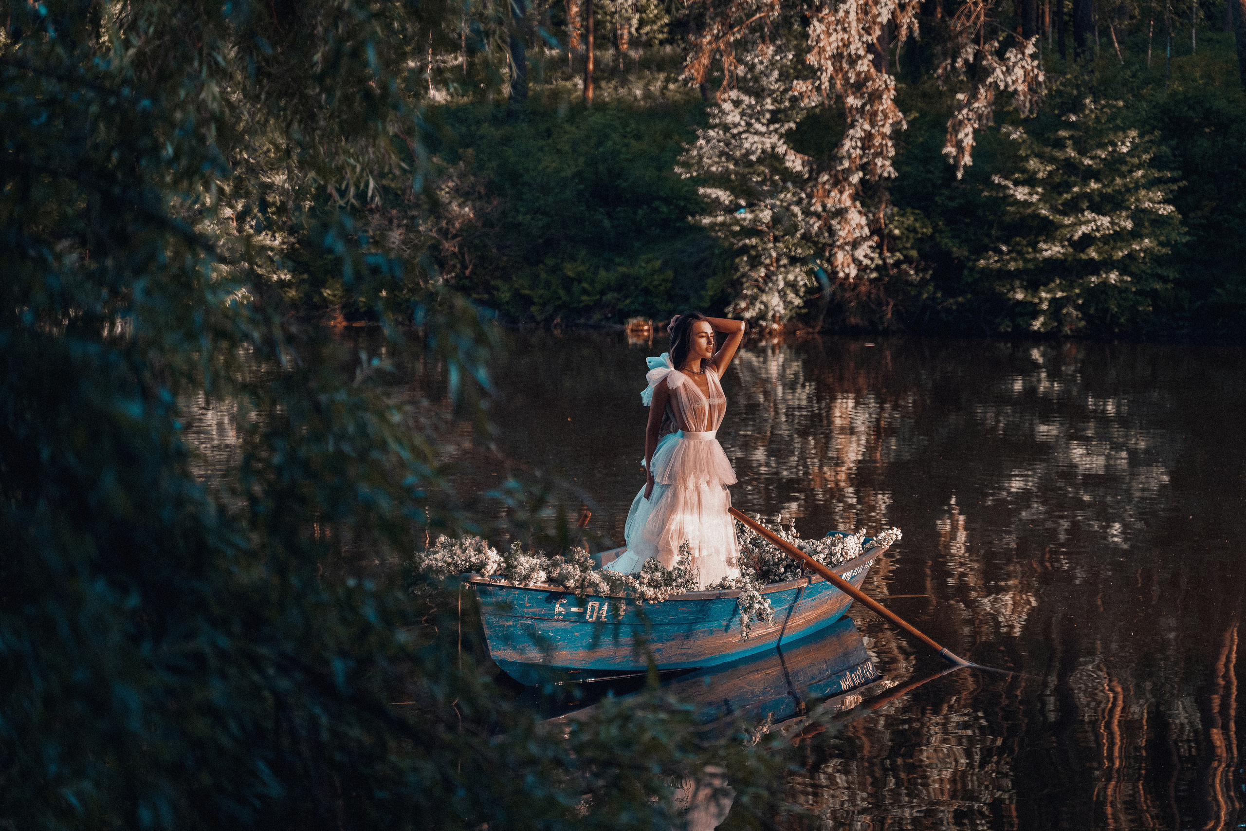 Flowers boat Alina. Photographer Italy (Rome)
