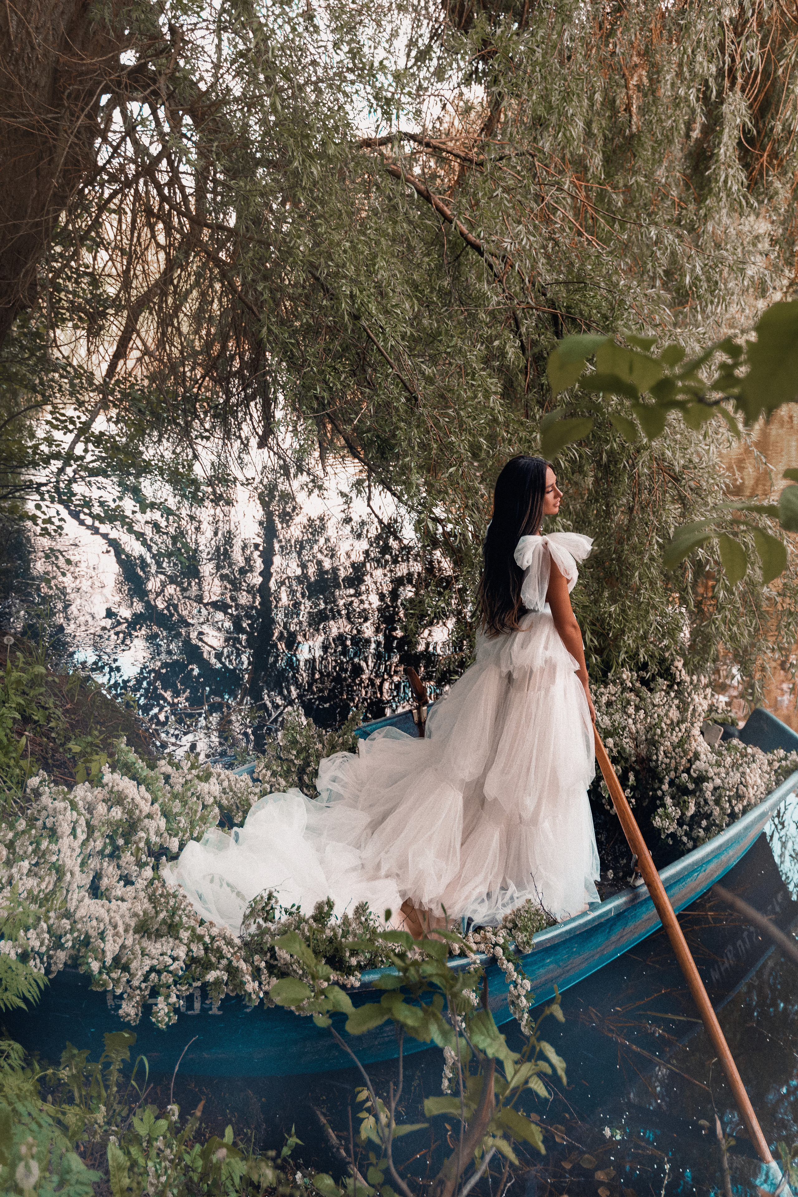 Flowers boat Alina. Photographer Italy (Rome)