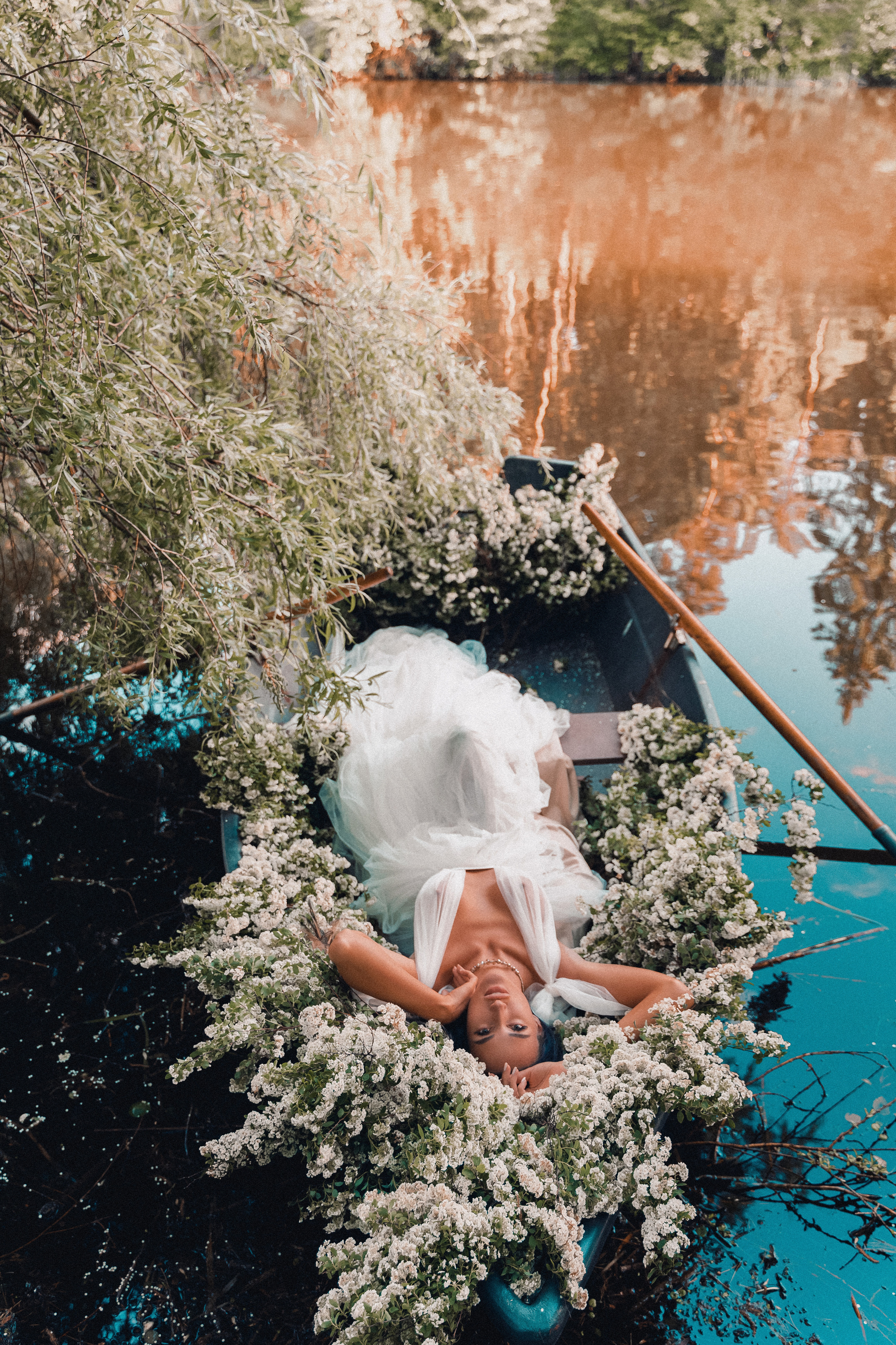 Flowers boat Alina. Photographer Italy (Rome)