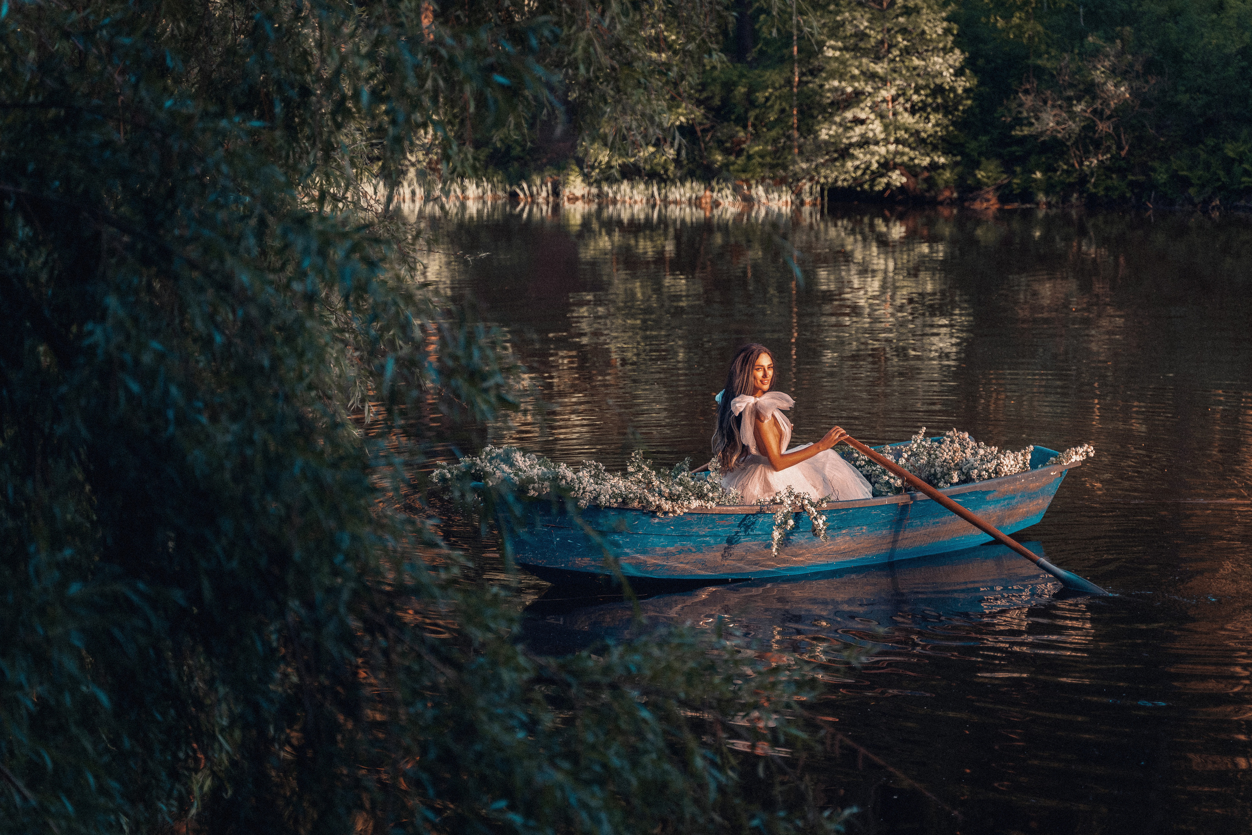 Flowers boat Alina. Photographer Italy (Rome)