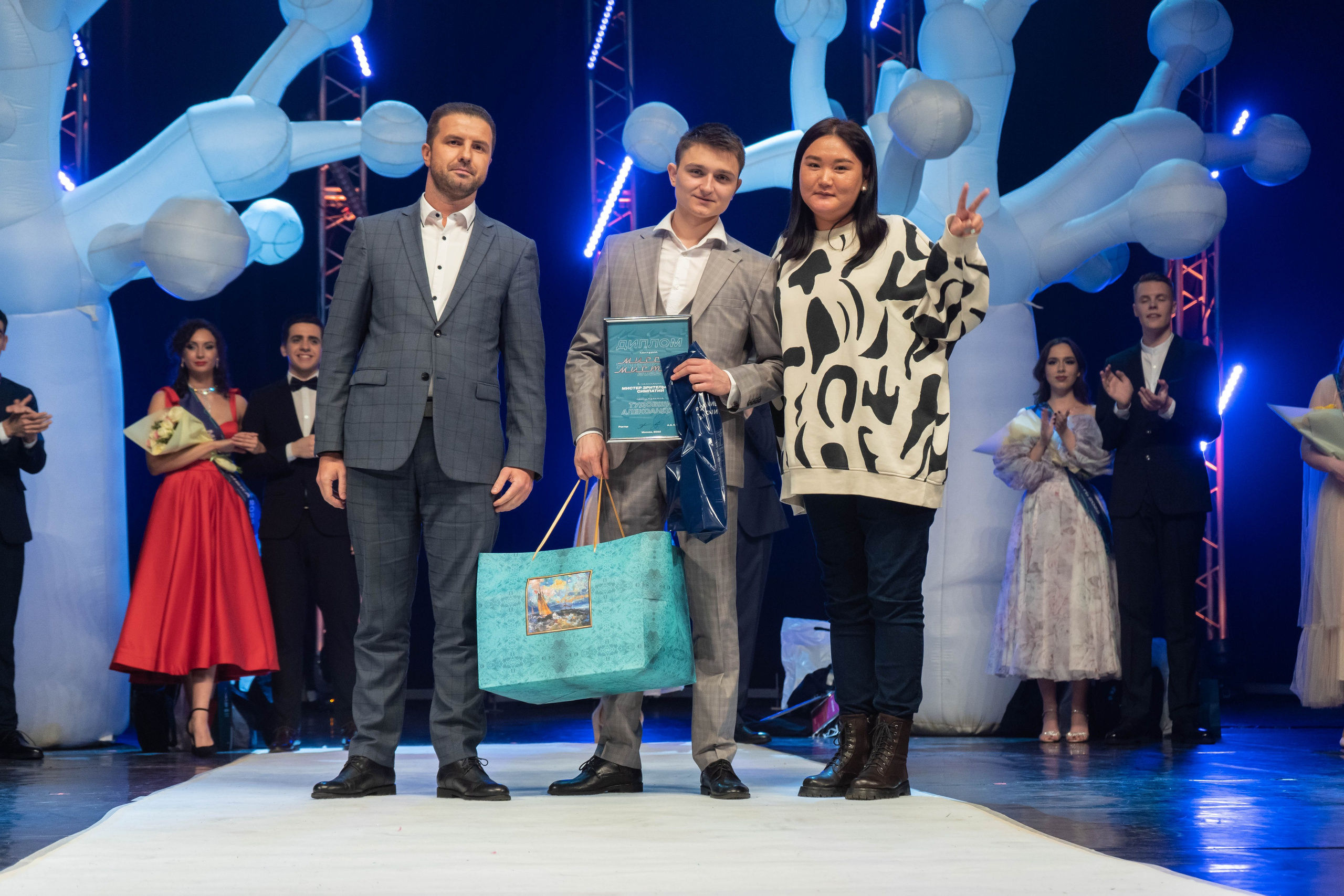 Мисс и мистер университет. Главная