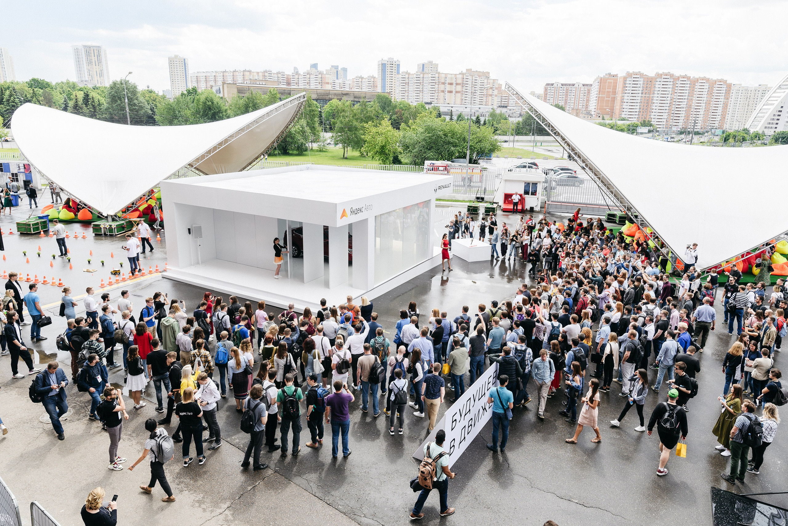 Мировая премьера Renault ARKANA & Yandex.Auto. Фотограф Сергей Бойко Москва