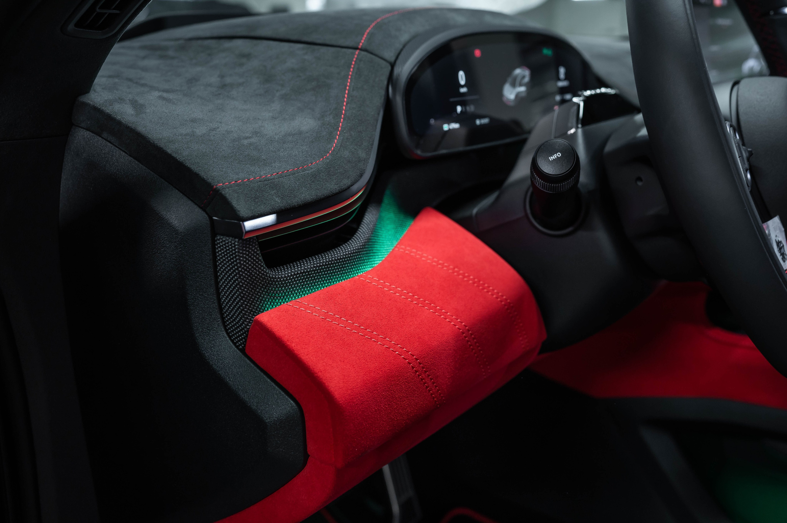 Zeekr 001 FR. Автомобильный фотограф в Москве — Сидоров Дмитрий