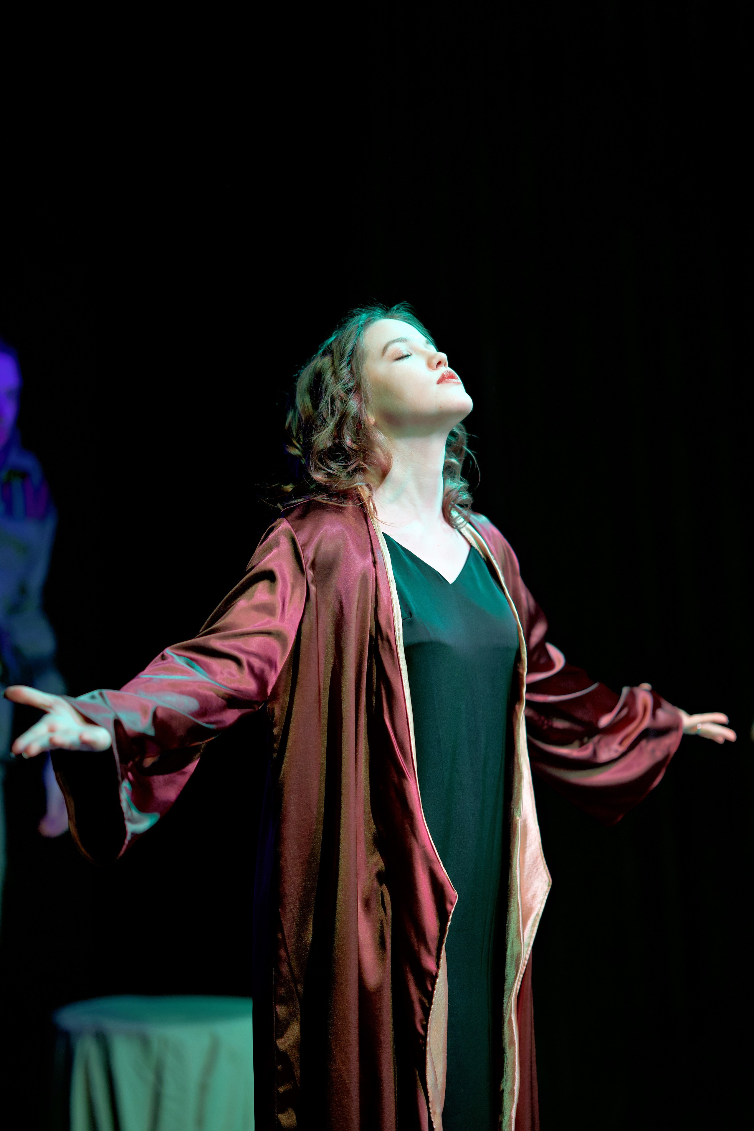 В шкафу с призраками. Фотограф Денис Болдинов. Москва