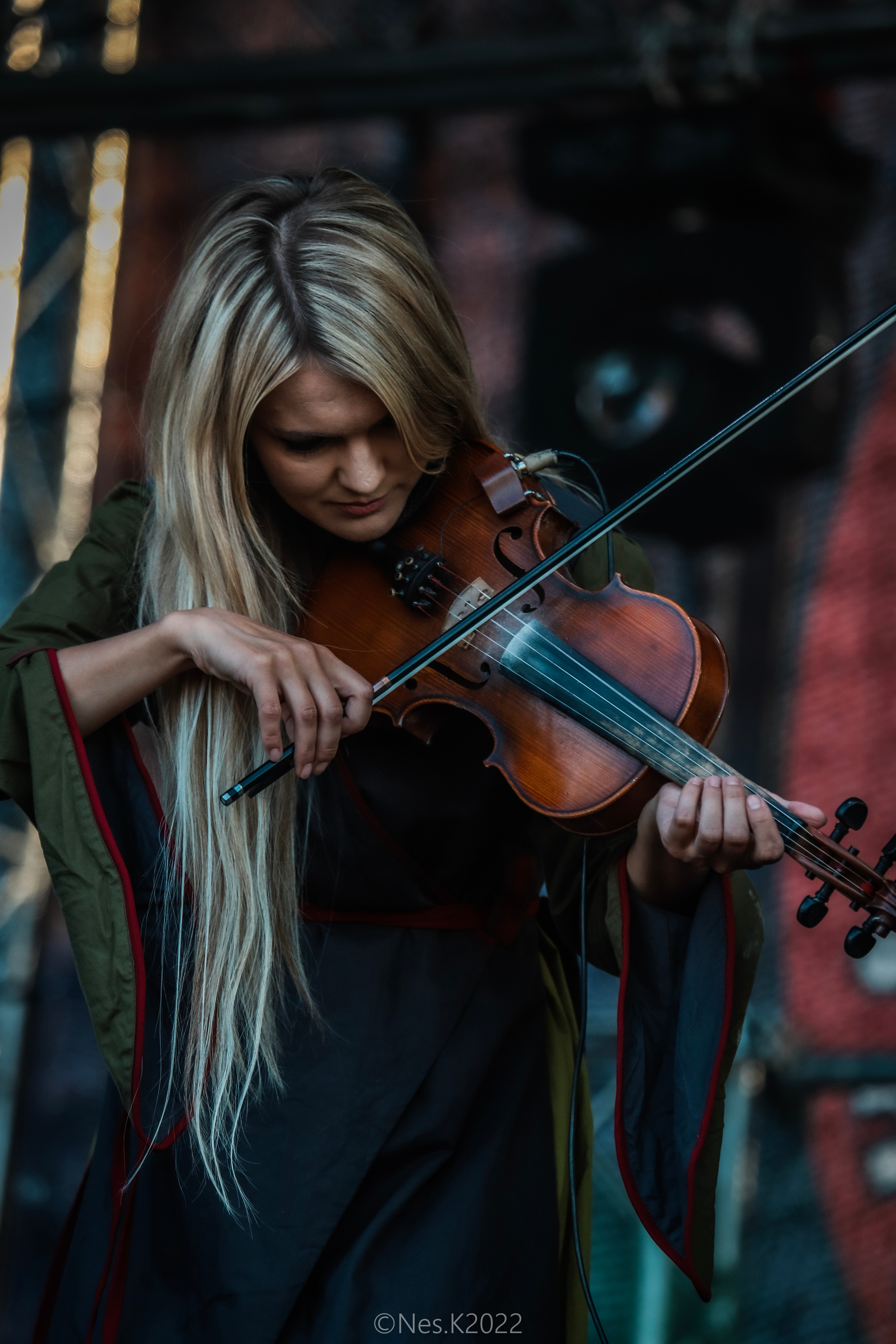 Тролль Гнёт Ель. Профессиональный фотограф в Москве и МО
