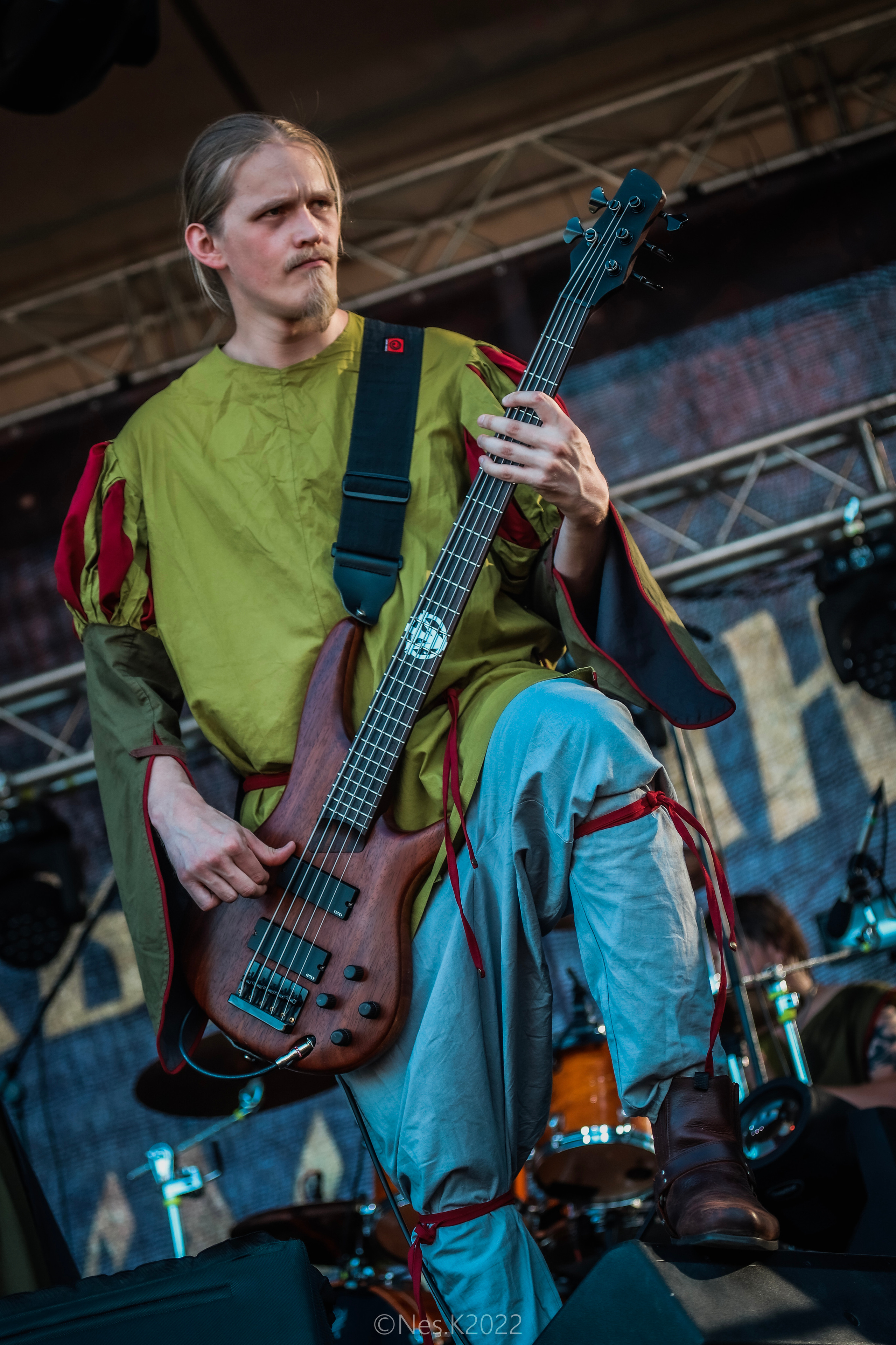 Тролль Гнёт Ель. Профессиональный фотограф в Москве и МО