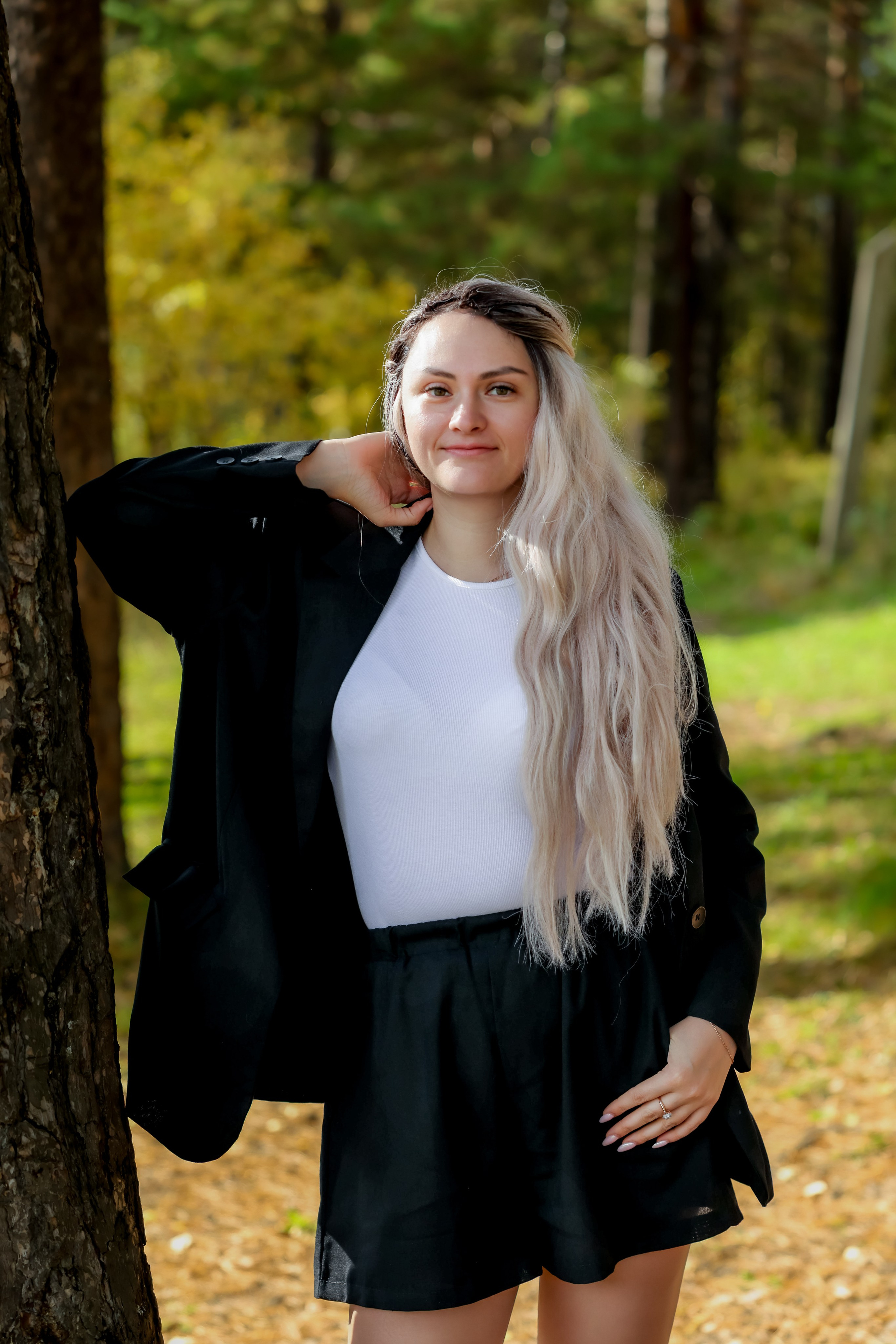 Семейная осенняя прогулочная фотосессия 2025