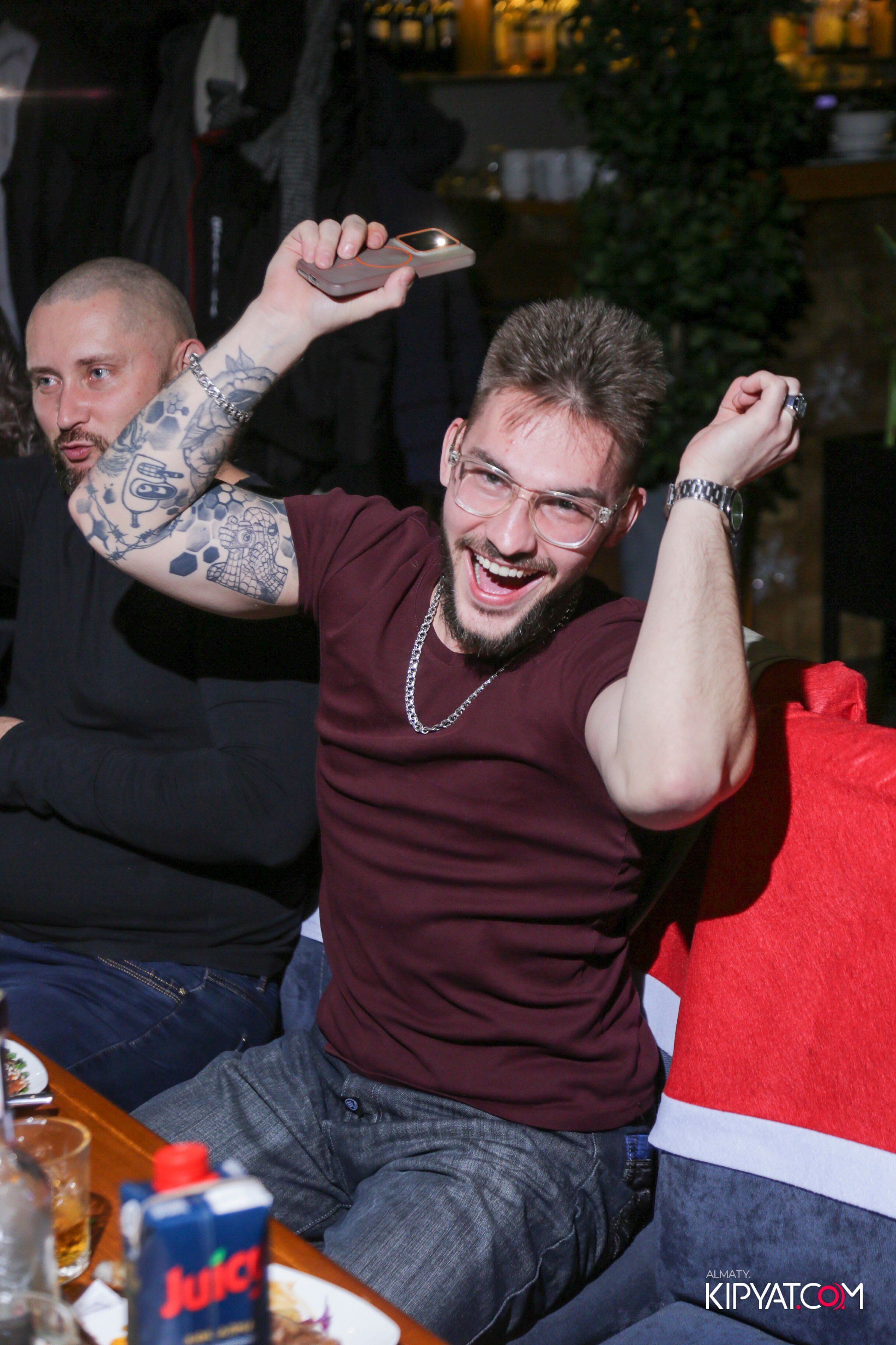 LIFE GRILL CAFE. КИПЯТКОМ АЛМАТЫ! Фотосъемка мероприятий в Алматы