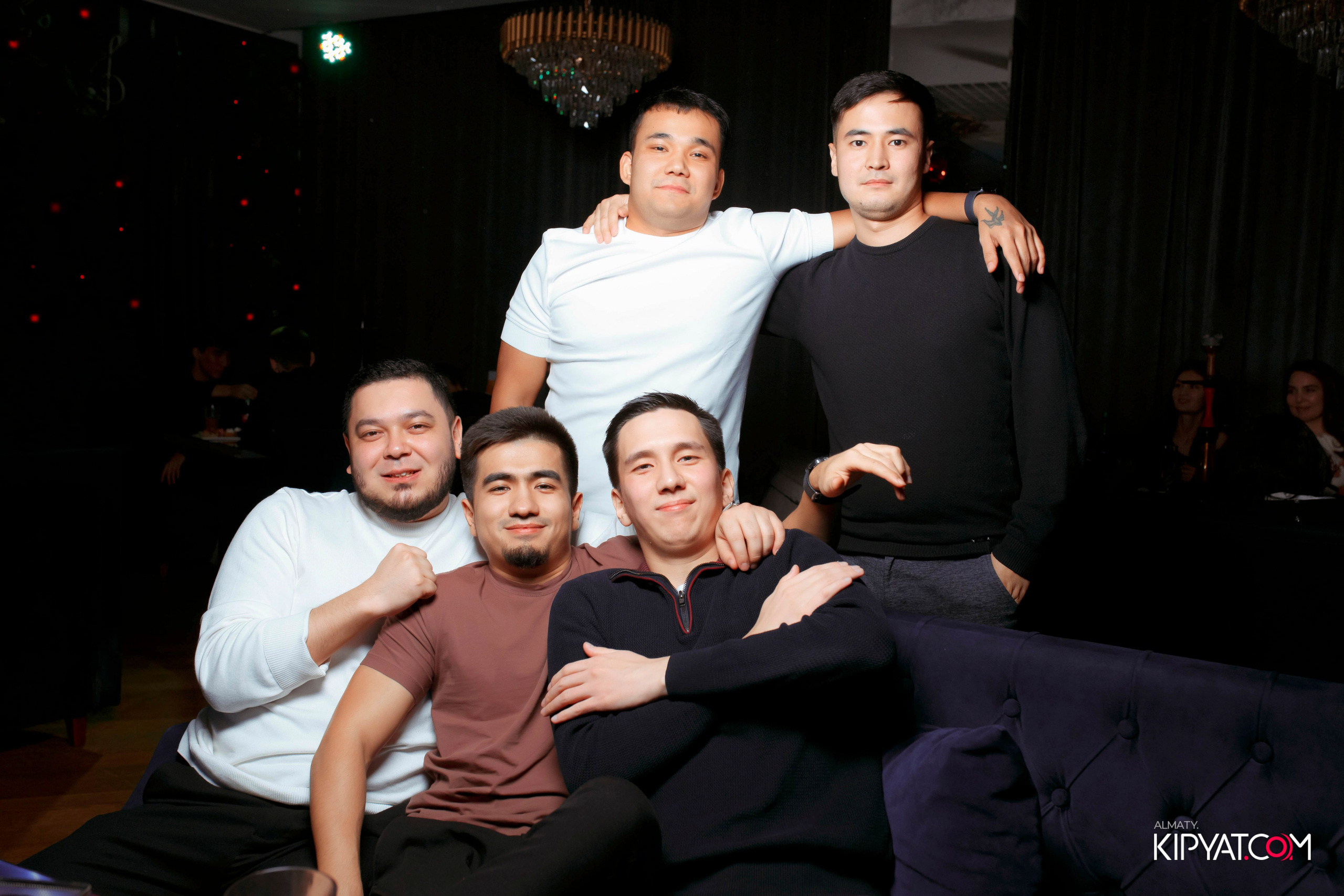 УХО И МЕДВЕДЬ НА КУРМАНГАЗЫ. КИПЯТКОМ АЛМАТЫ! Фотосъемка мероприятий в Алматы