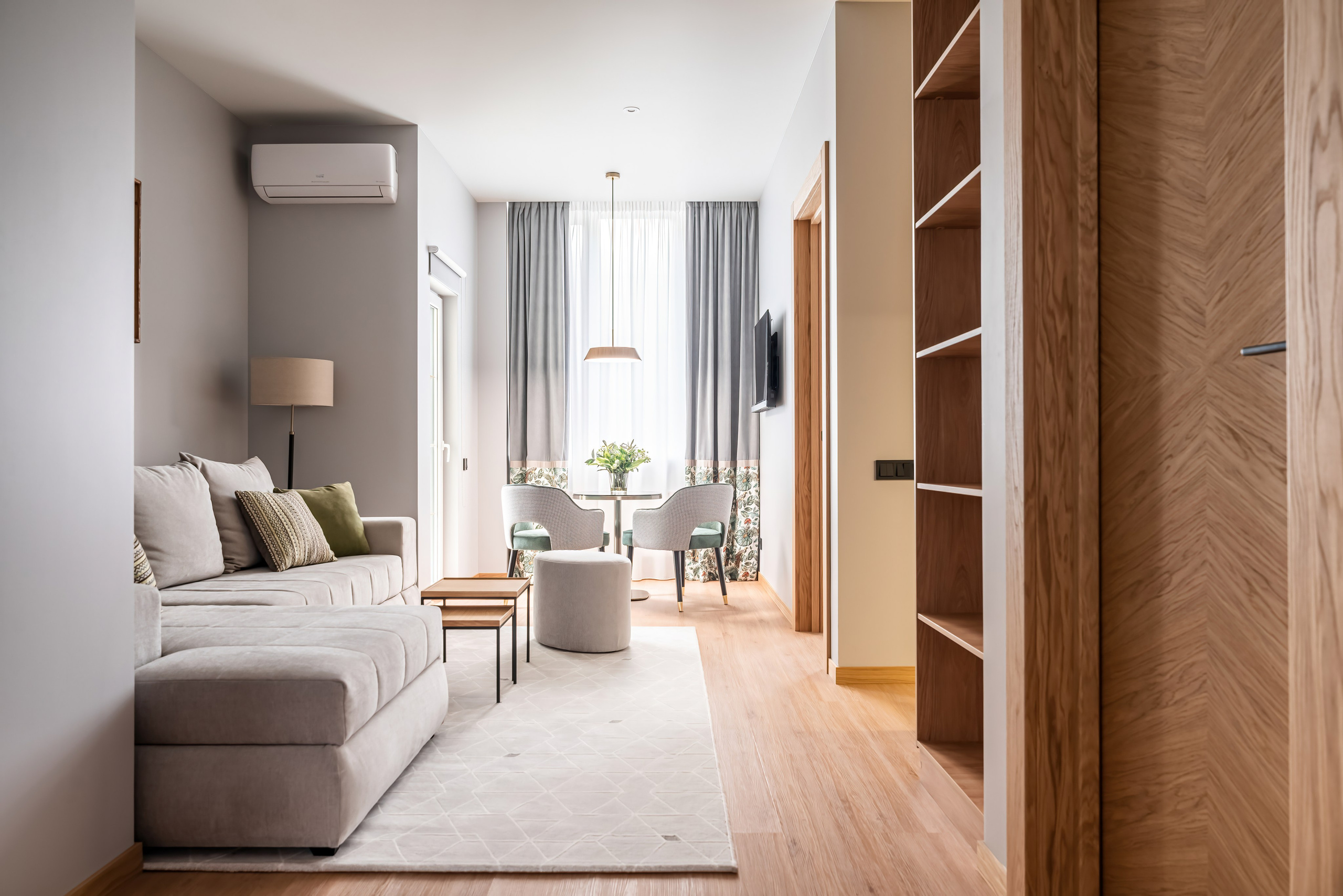 Отель аппарт Бридж. Декорактив Москва