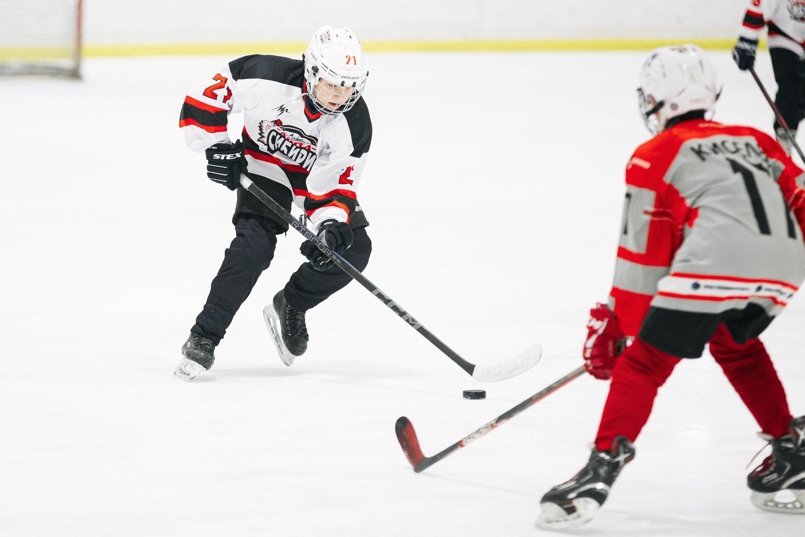 Первенство Тюмени по хоккею. MIG — студия спортивной фотографии Михаила Голянского