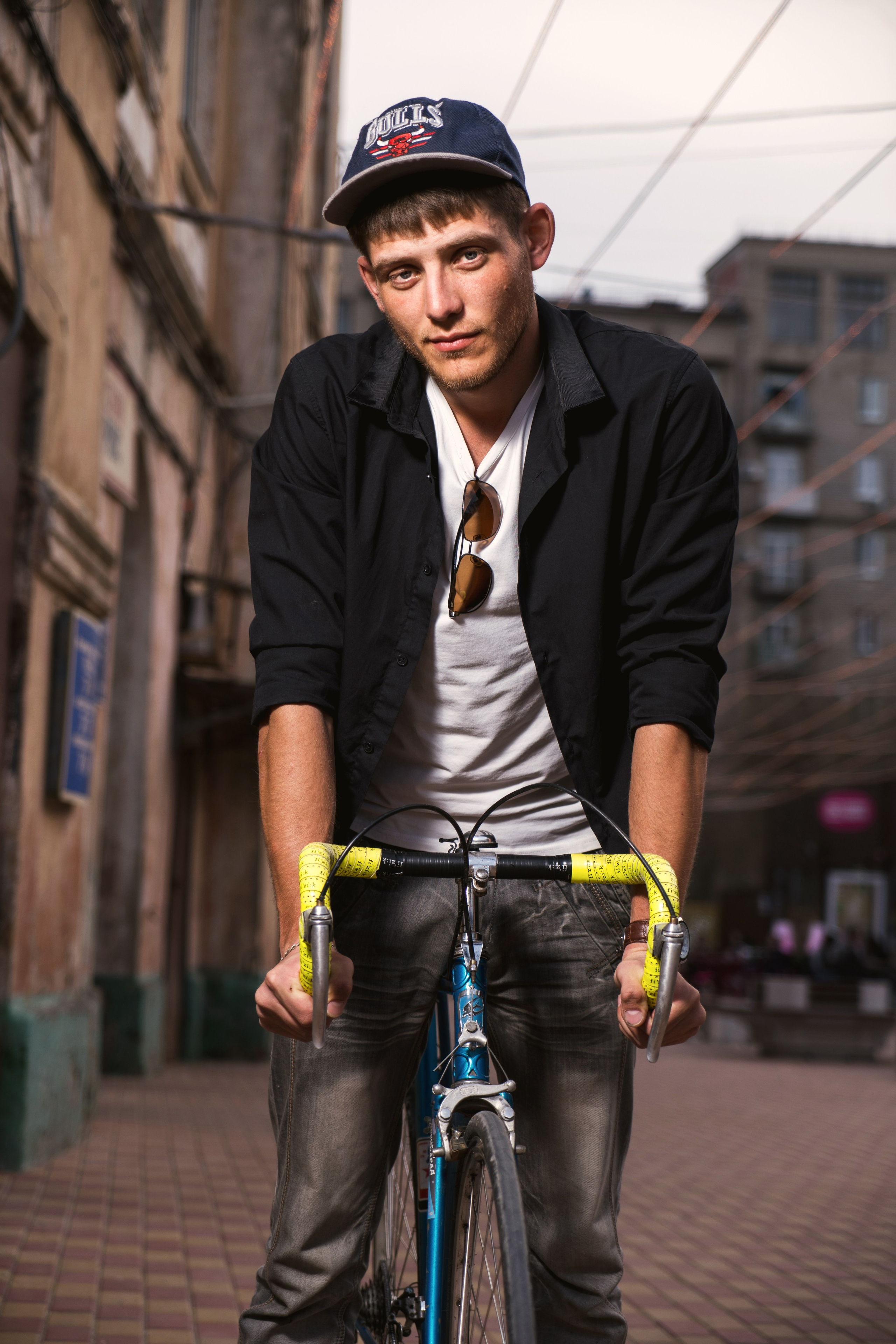 Алексей со своим ретро-велосипедом. Событийный фотограф Максим Бескоровайновнов